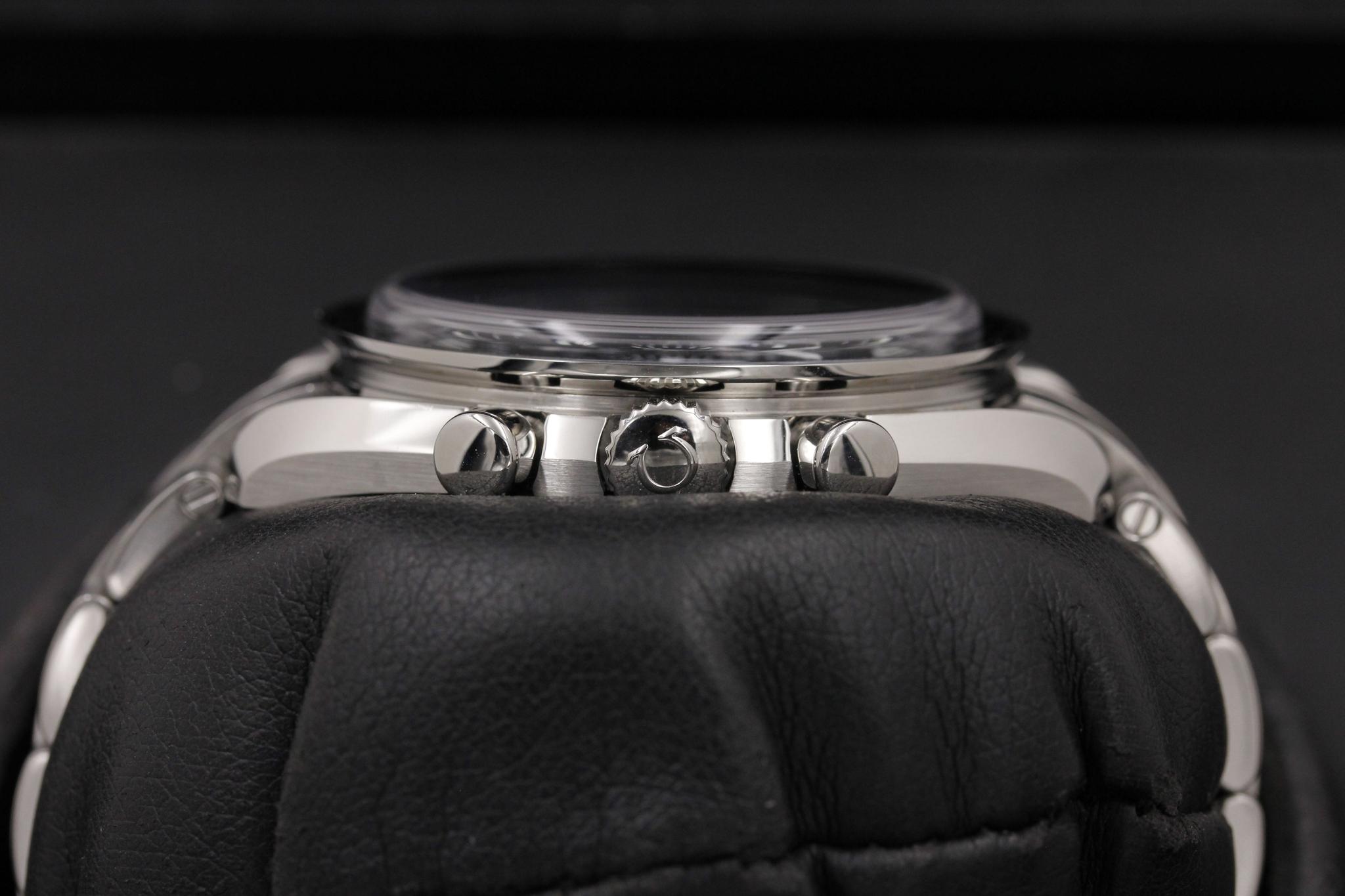 Watch Image 3