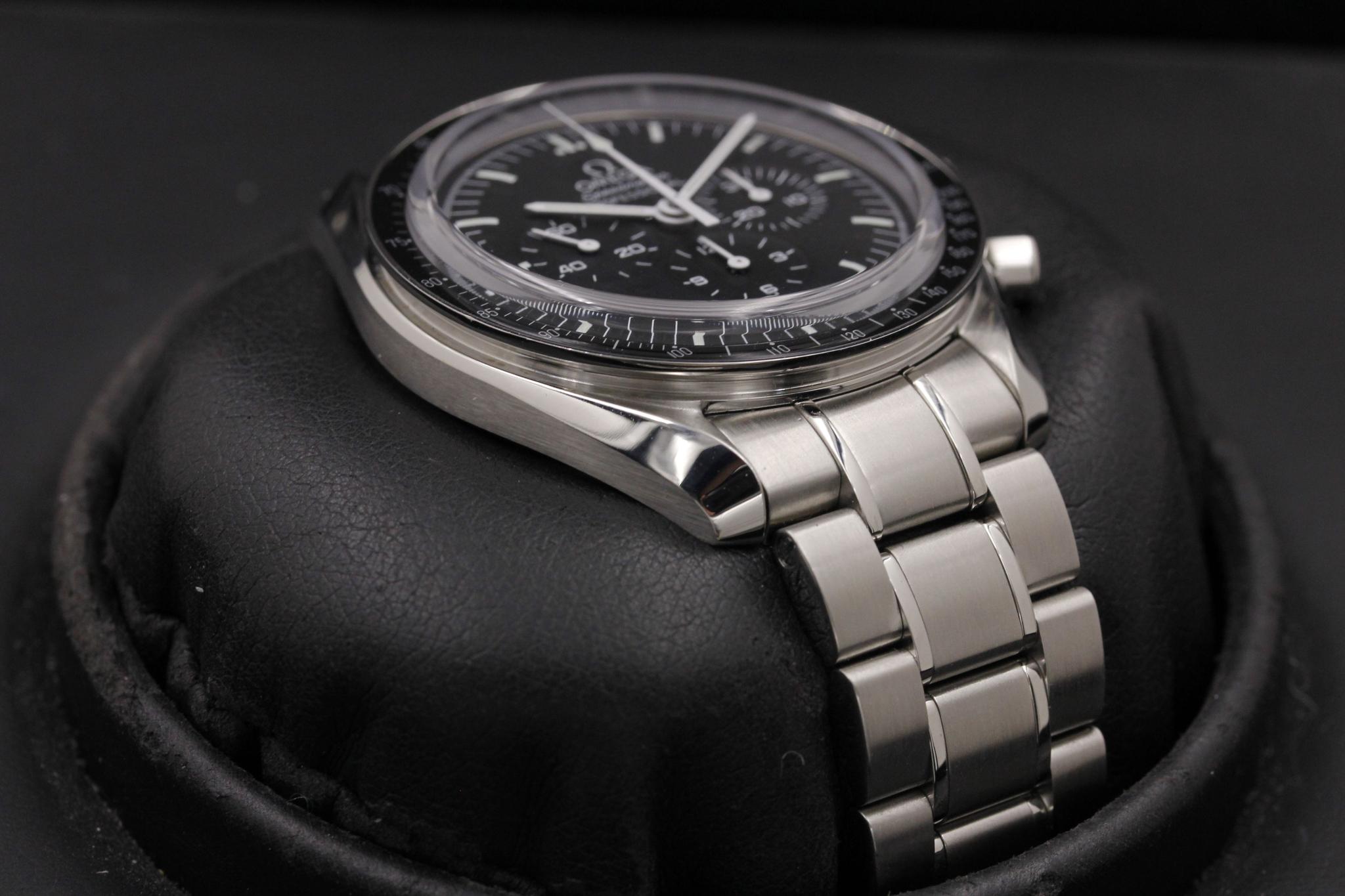 Watch Image 6
