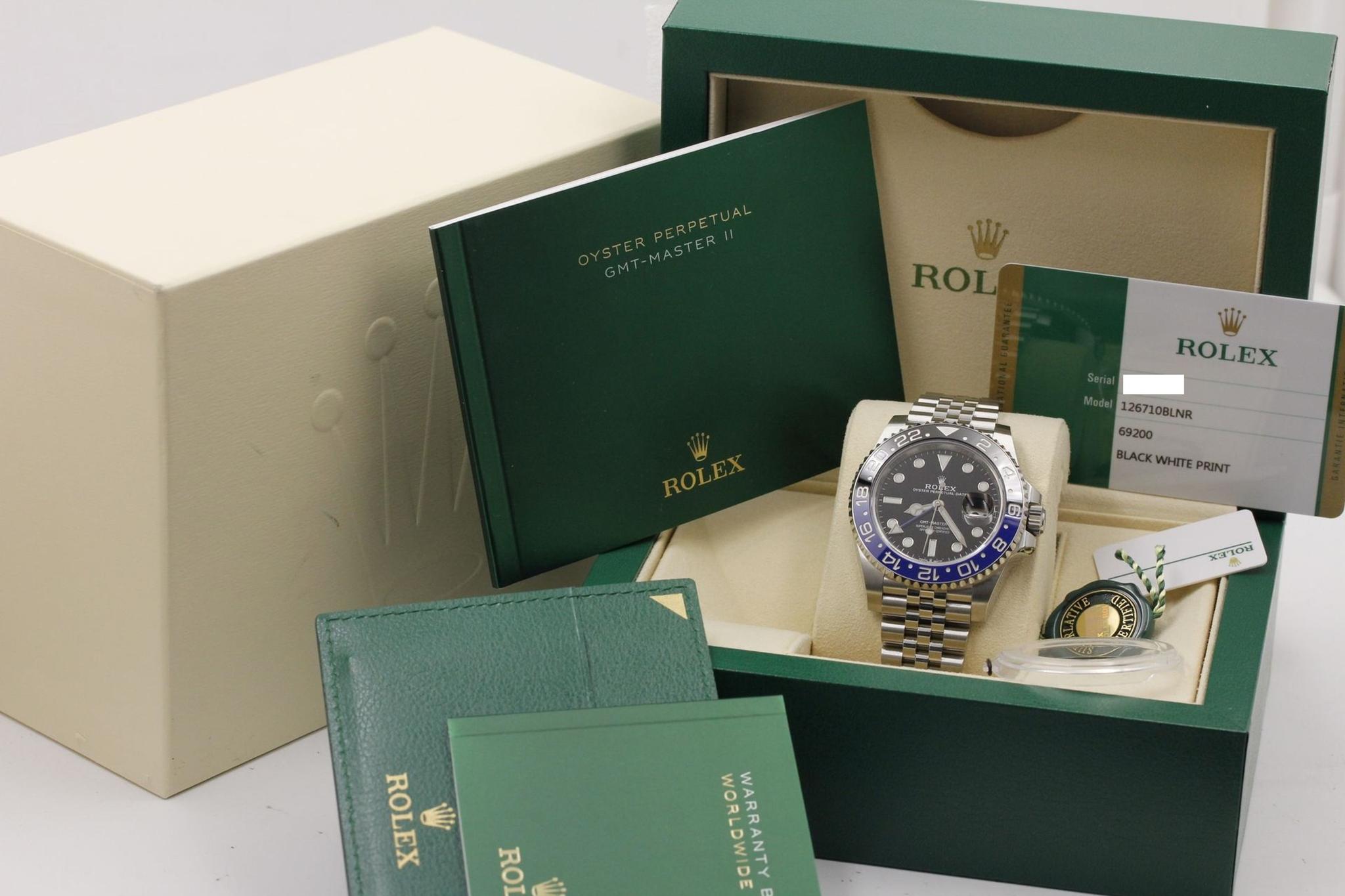 Watch Image 11