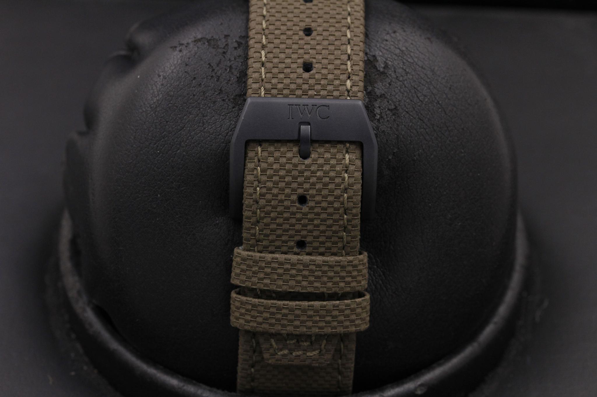 Watch Image 8