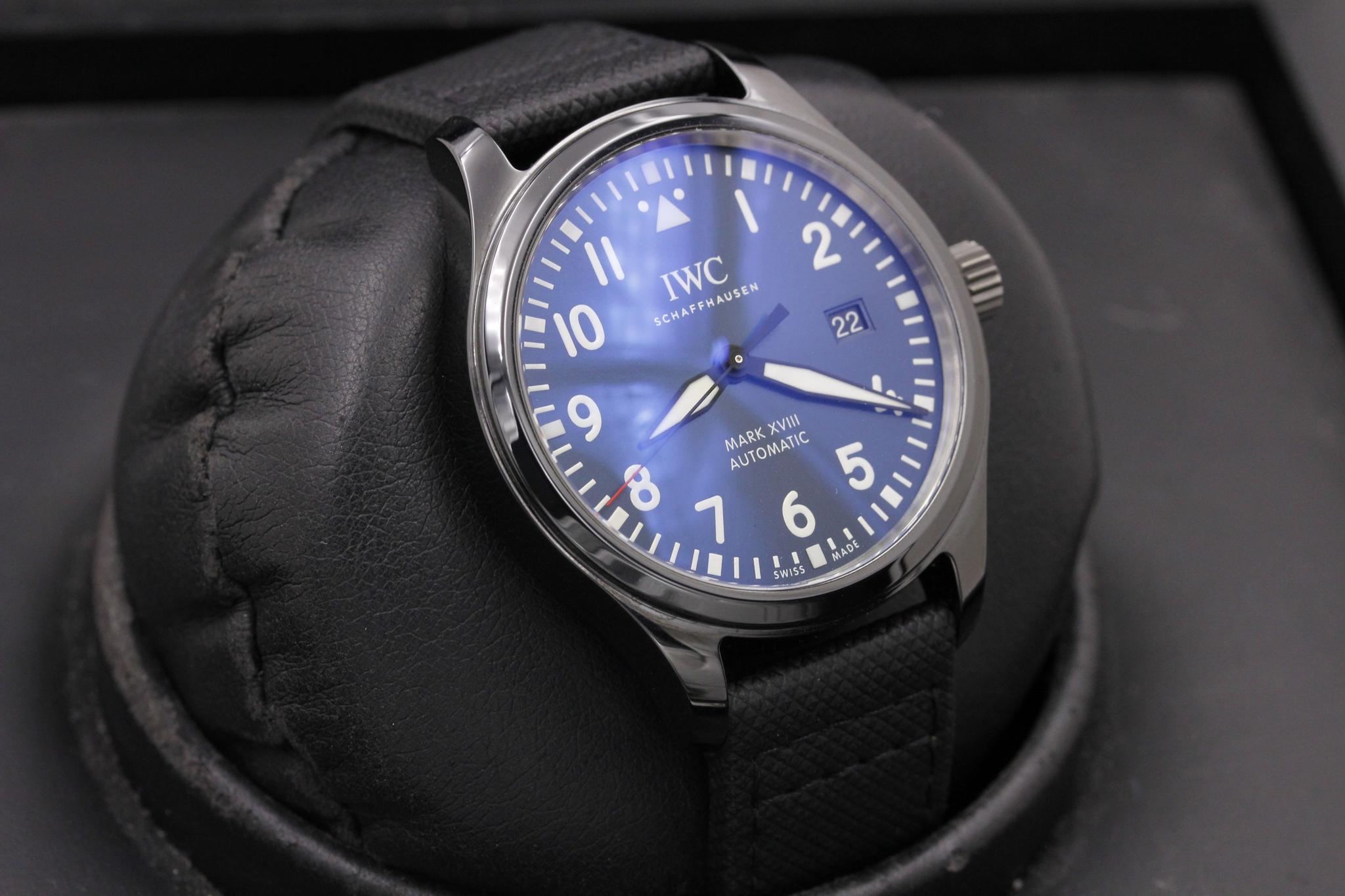 Watch Image 10