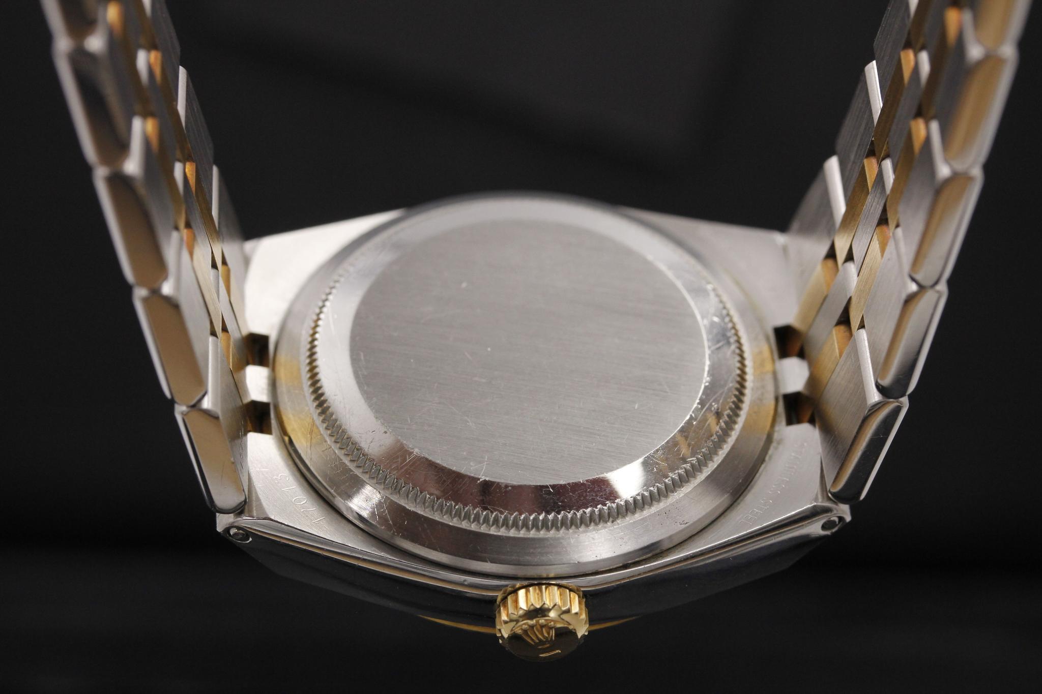Watch Image 7