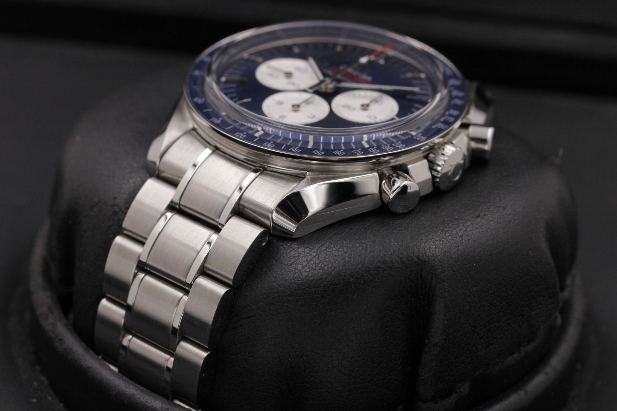 Watch Image 2