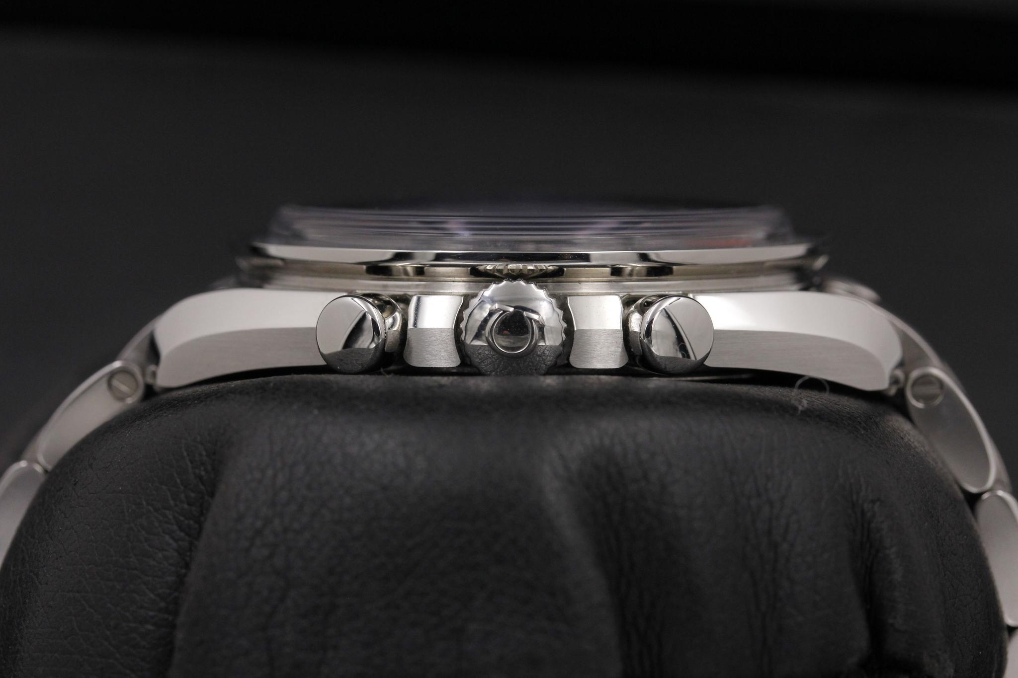 Watch Image 3