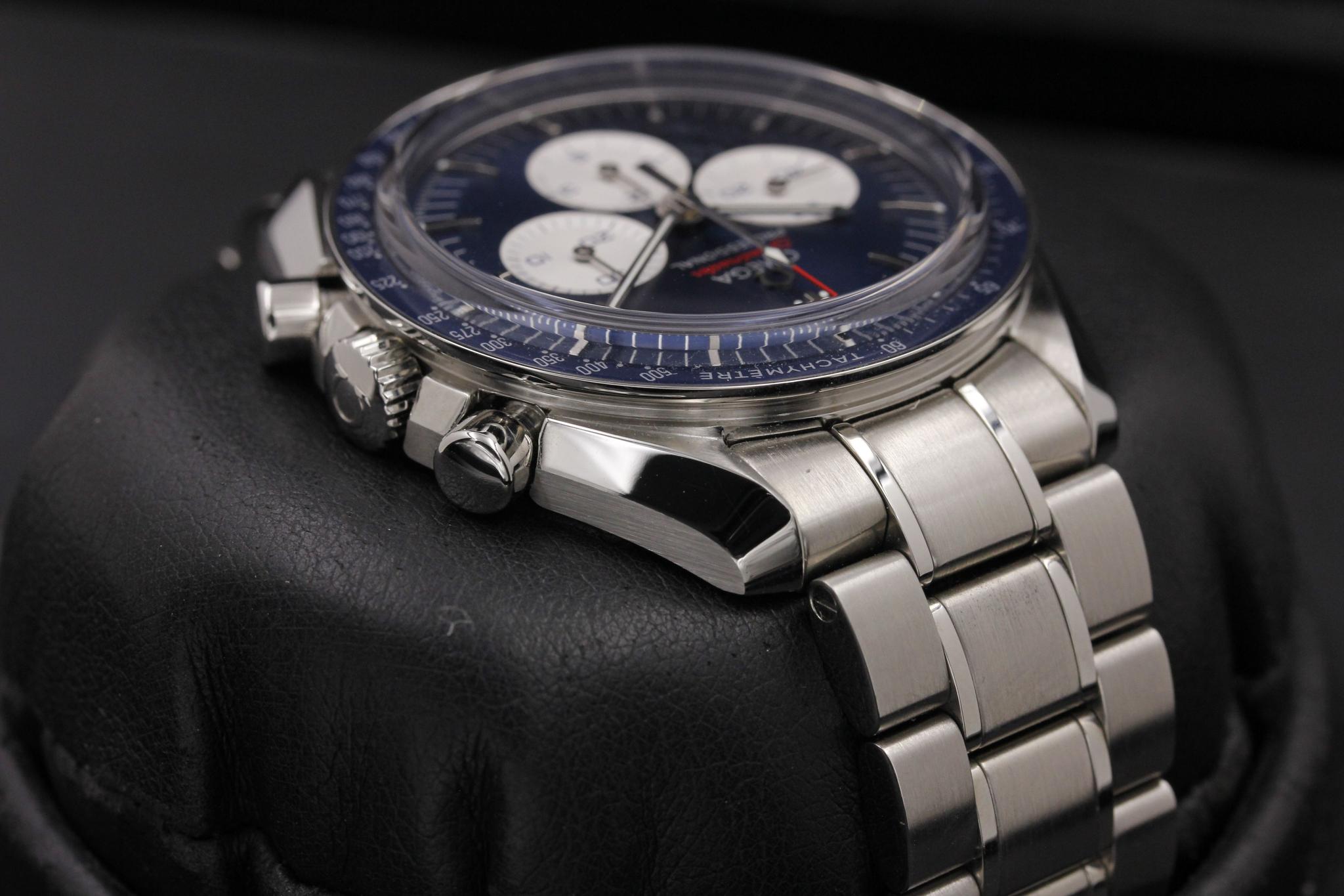 Watch Image 4