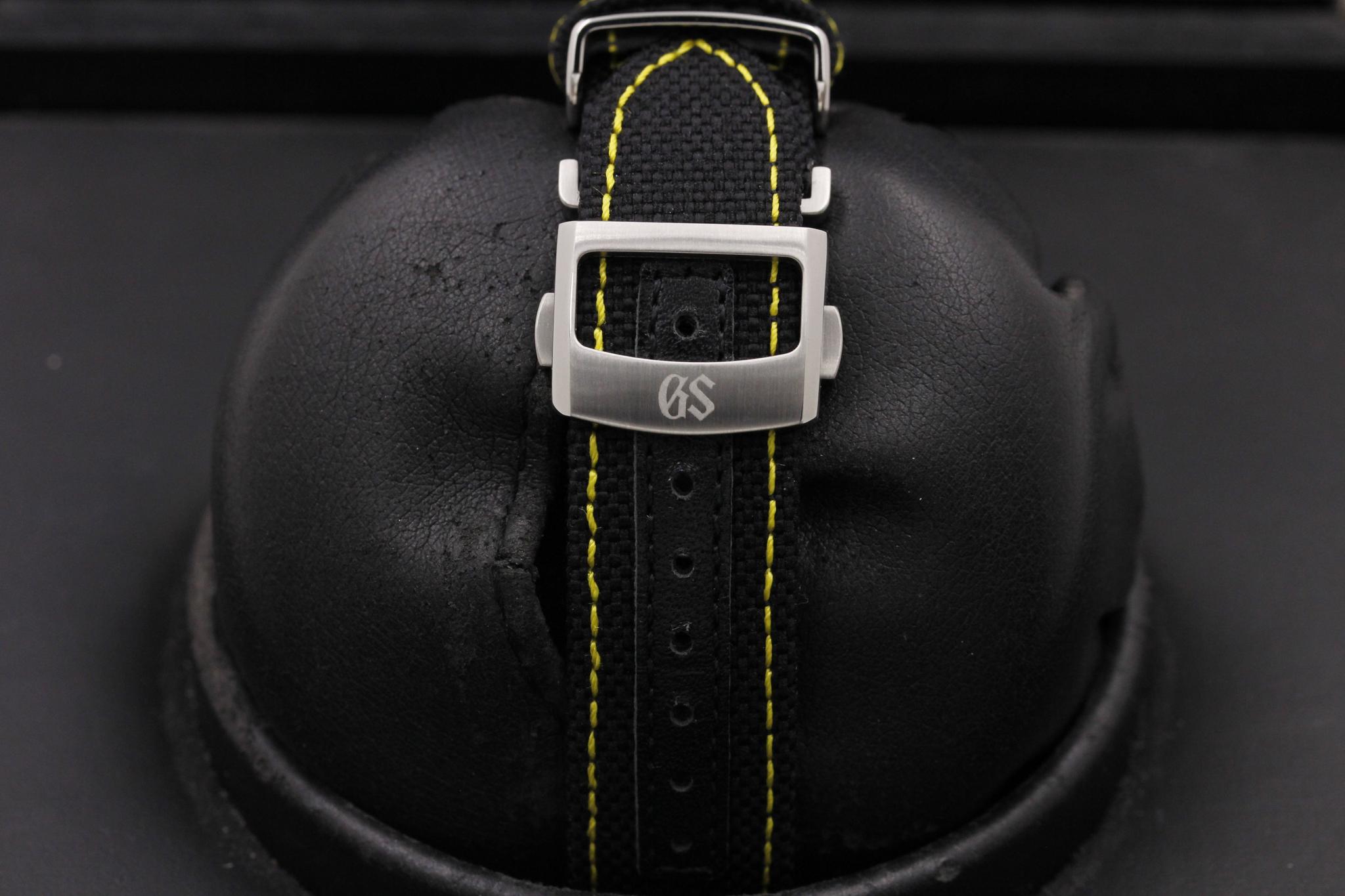 Watch Image 7
