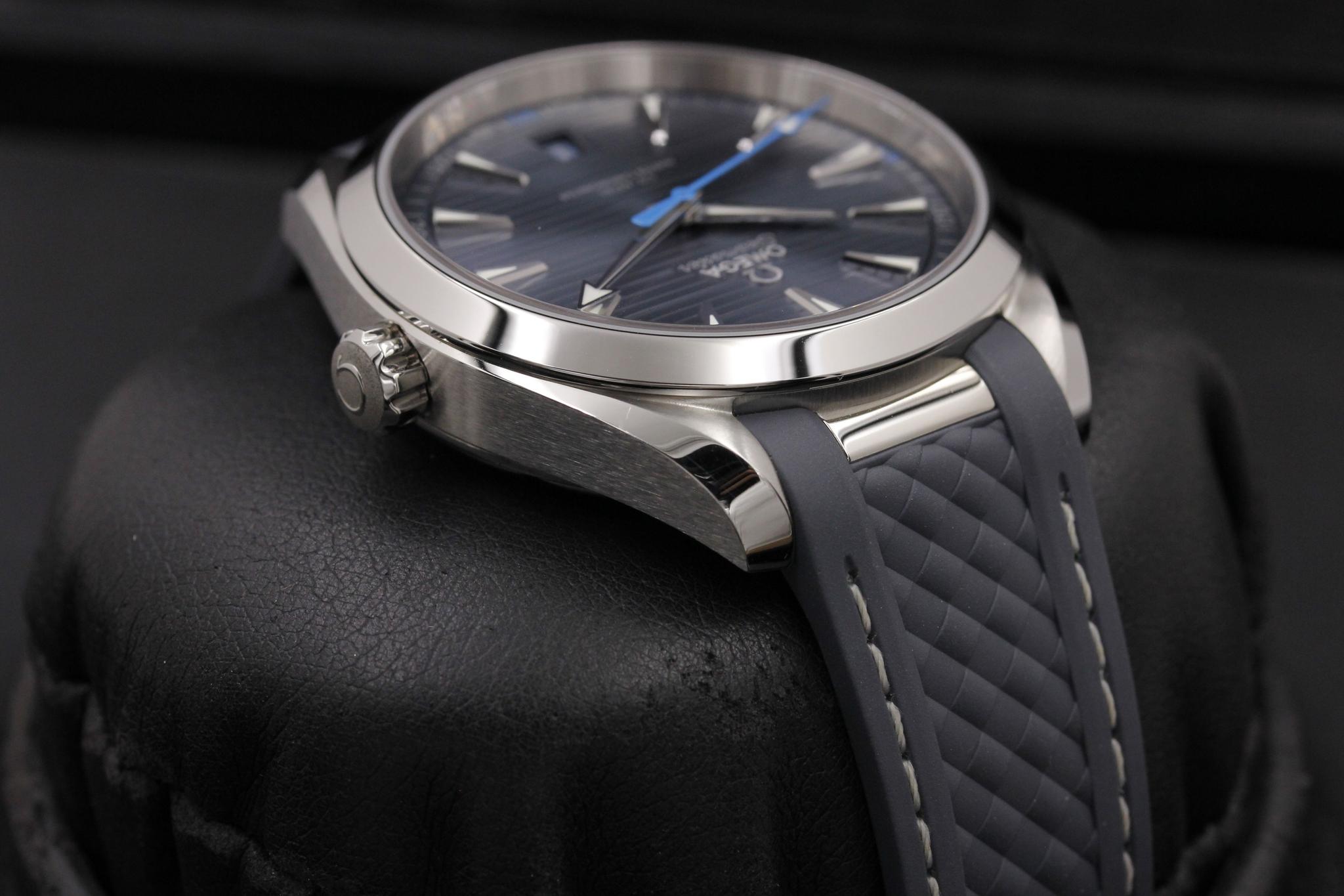 Watch Image 4