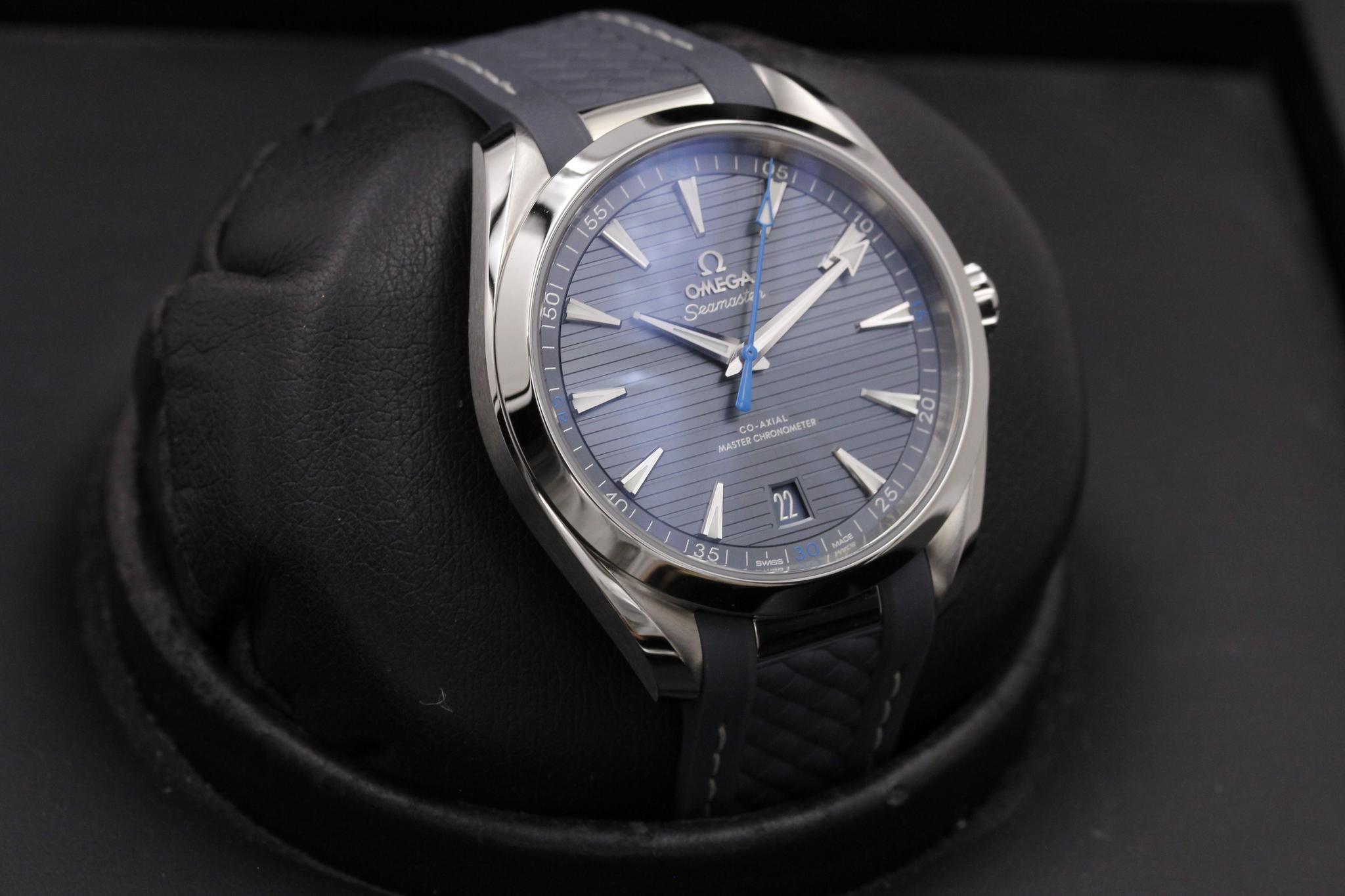 Watch Image 10