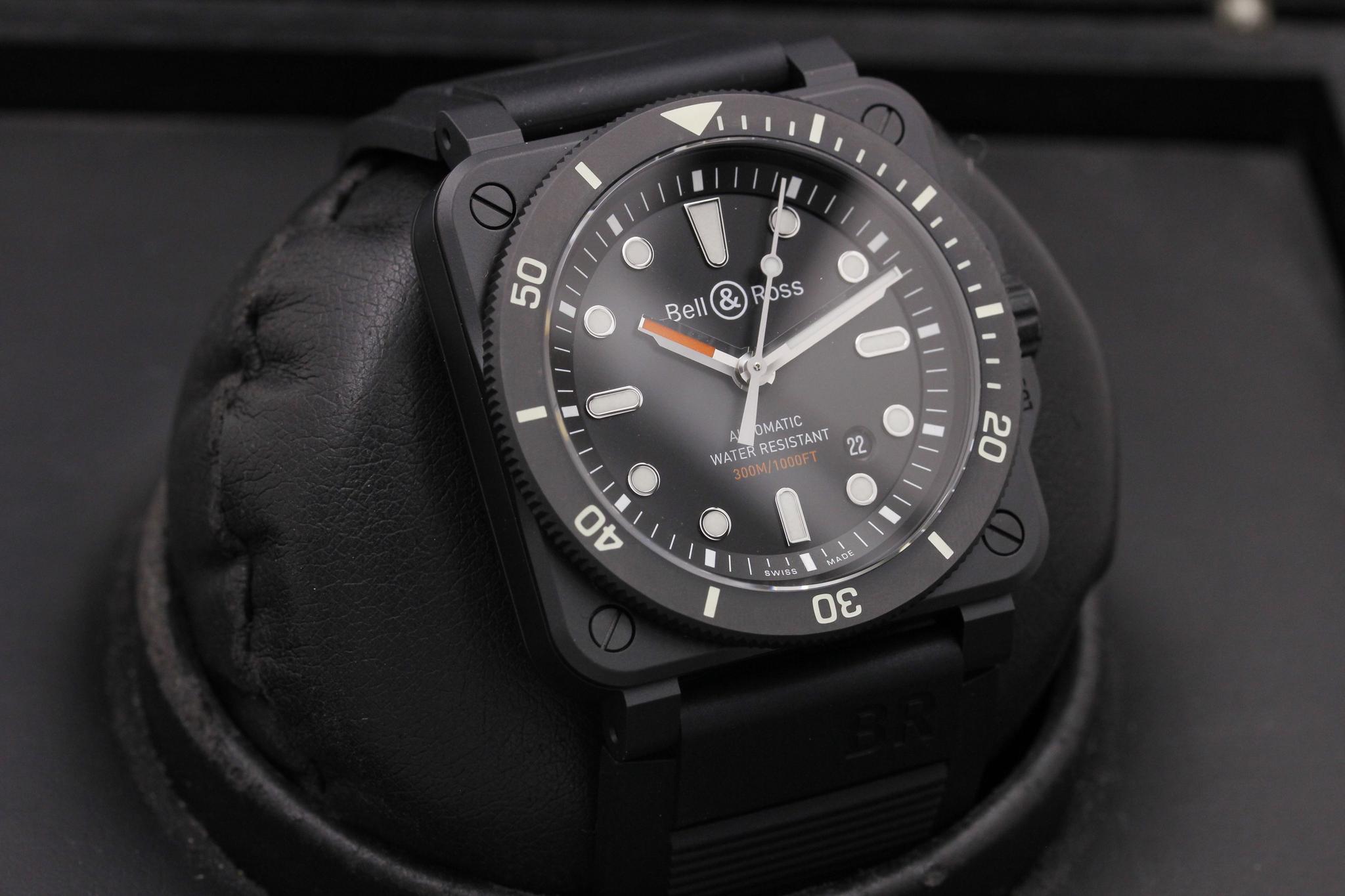 Watch Image 10