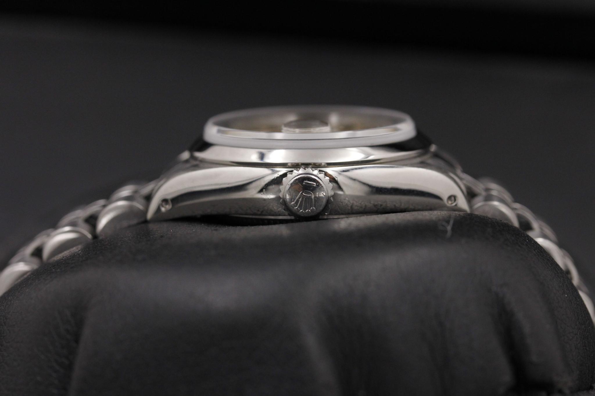 Watch Image 3