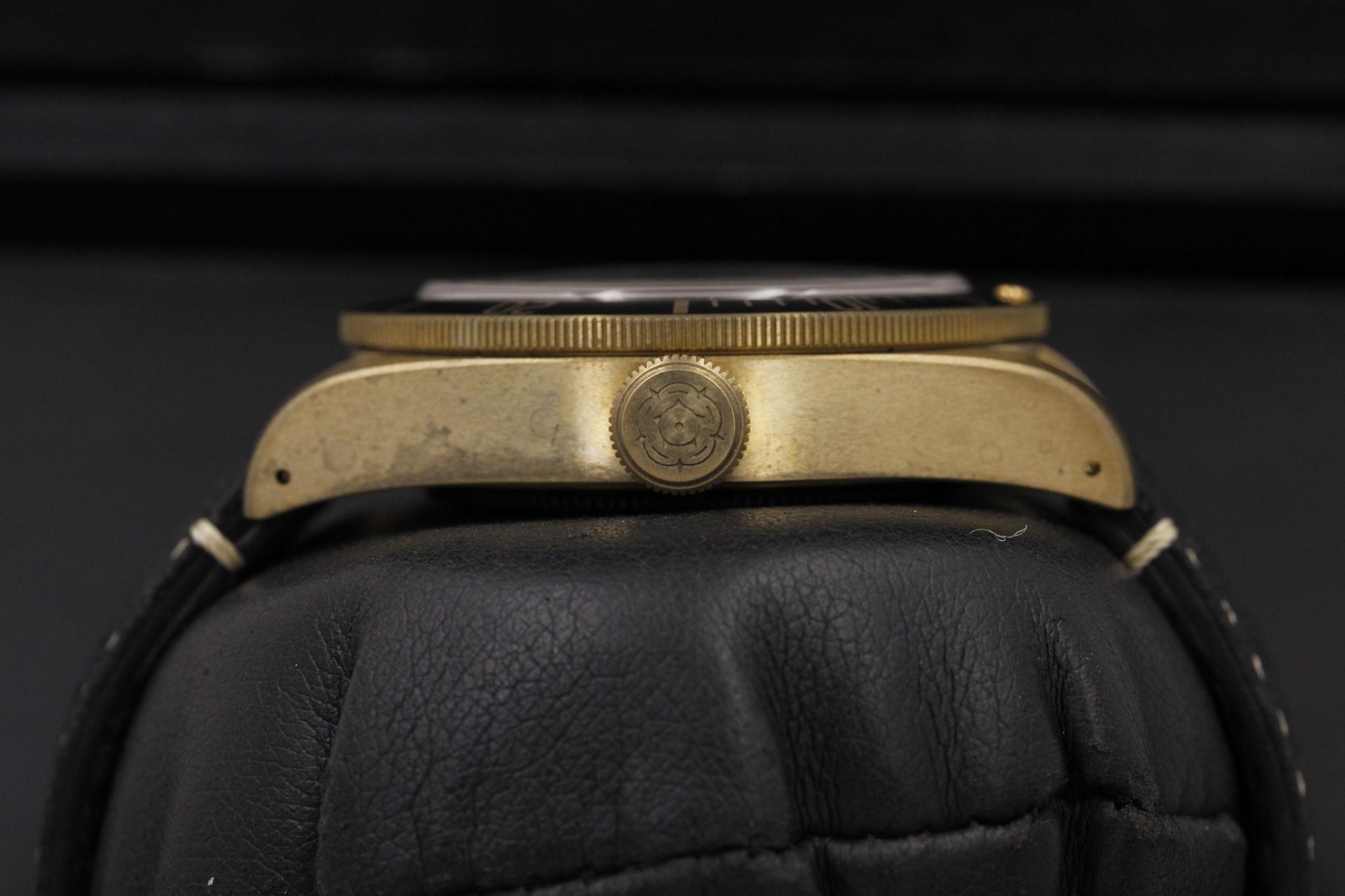 Watch Image 3