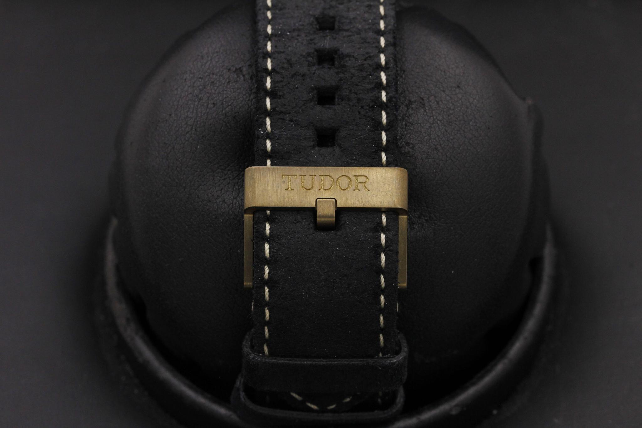 Watch Image 8