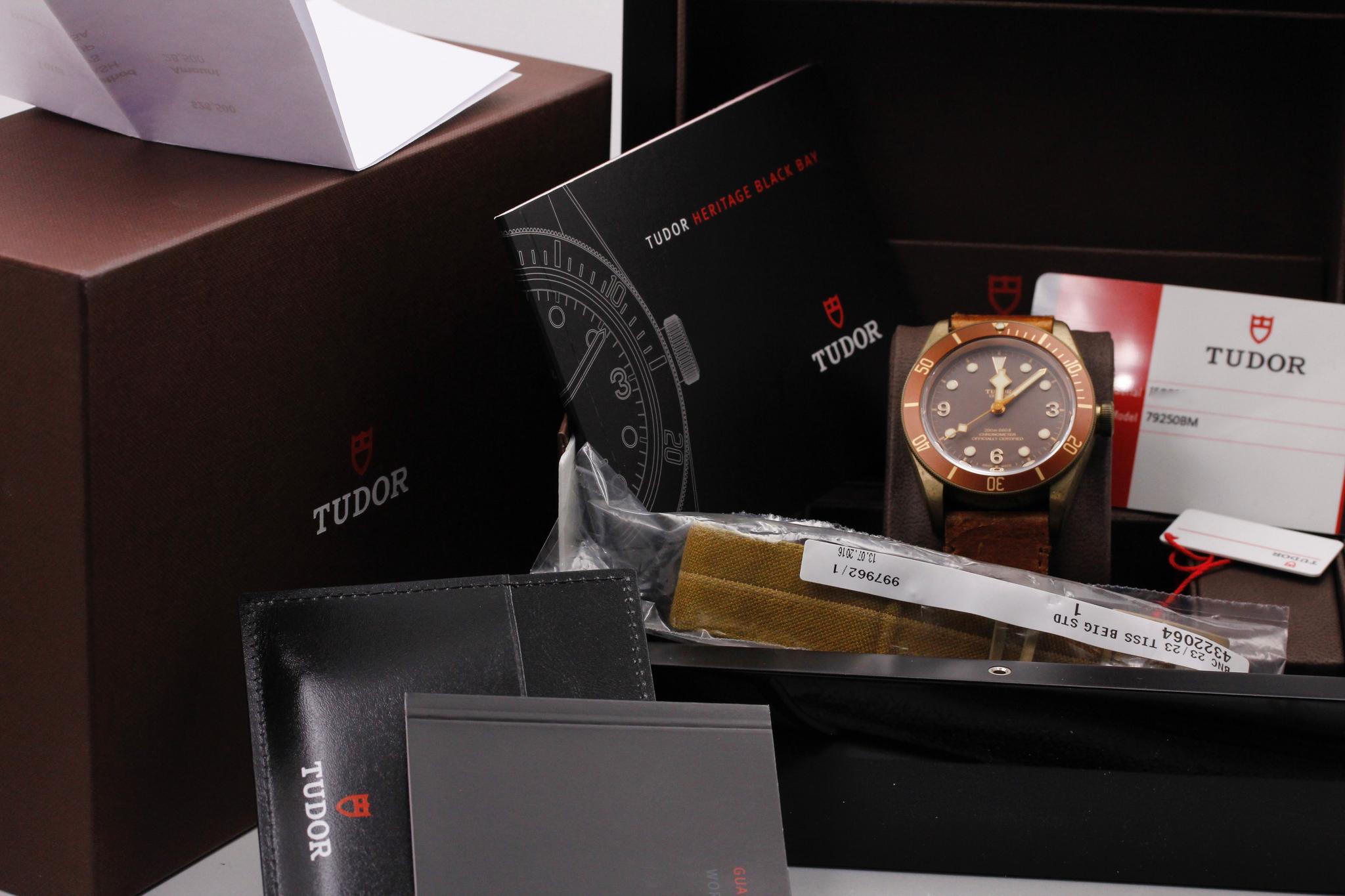 Watch Image 11