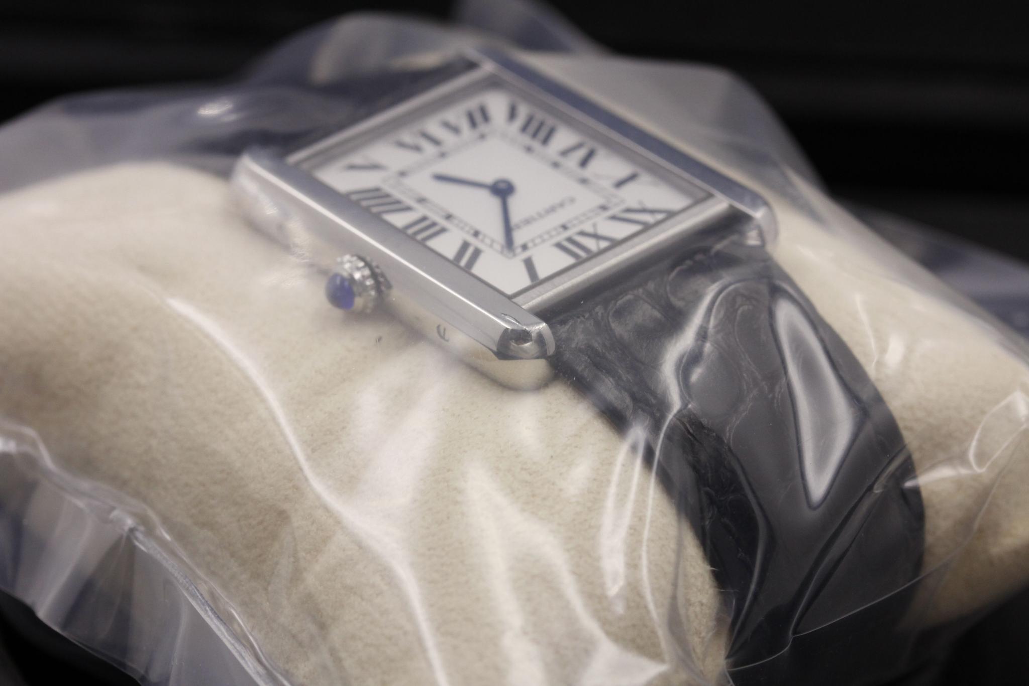 Watch Image 3