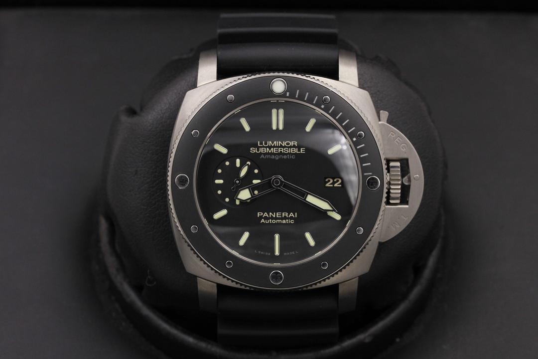 Panerai Submersible Antimagnetic Pam 389