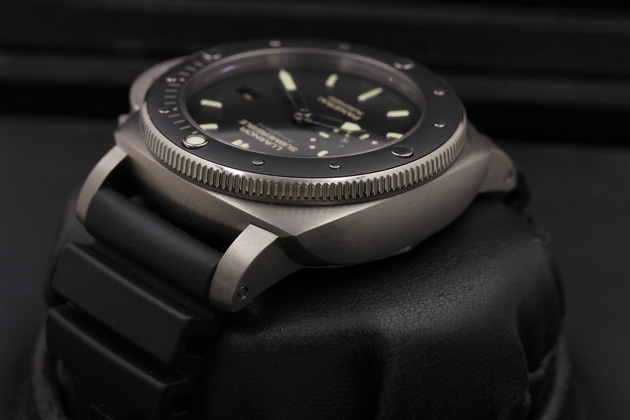 Watch Image 5