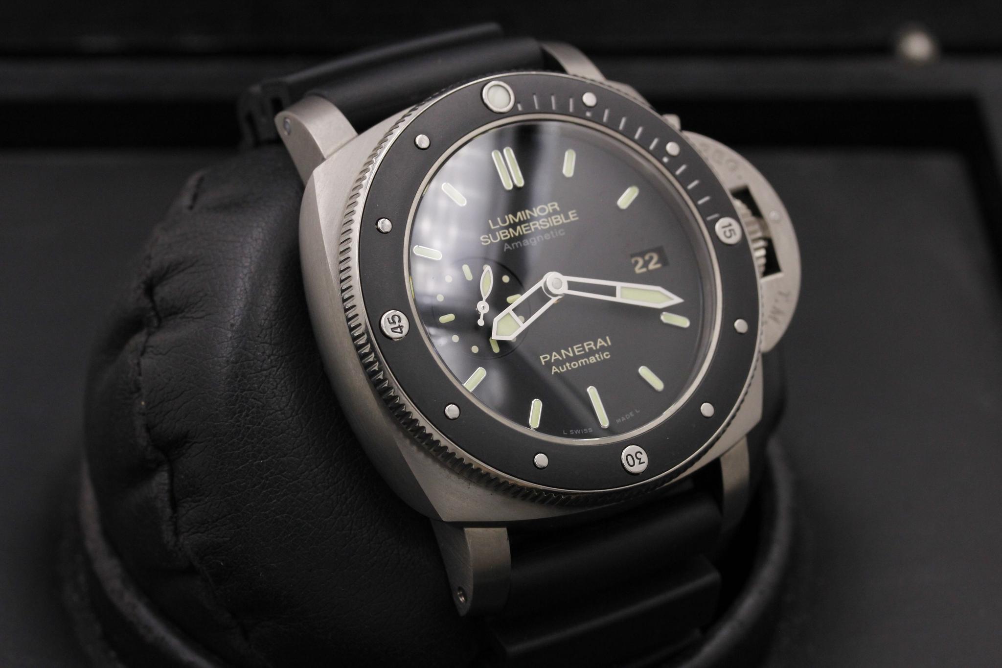 Watch Image 10