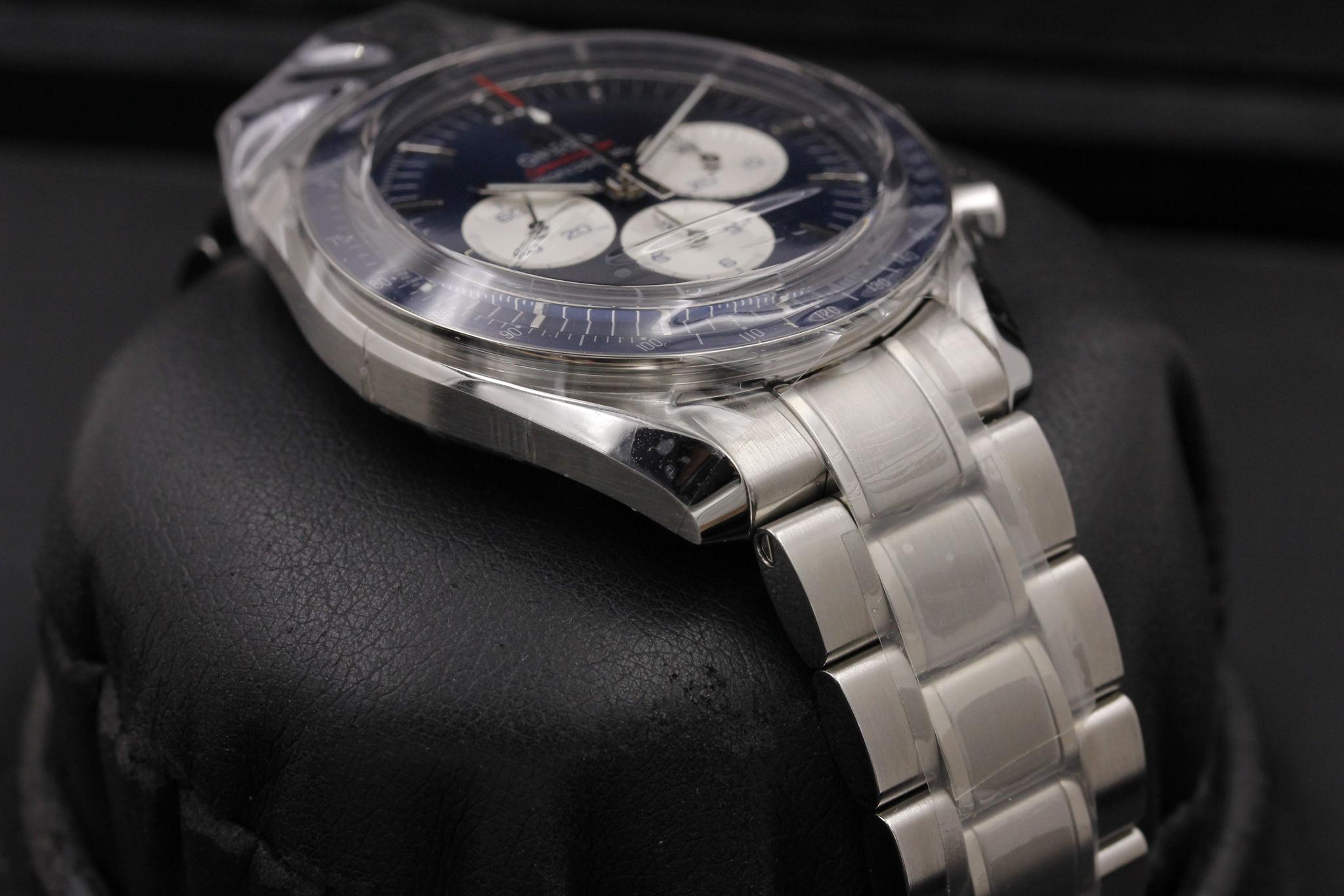 Watch Image 6