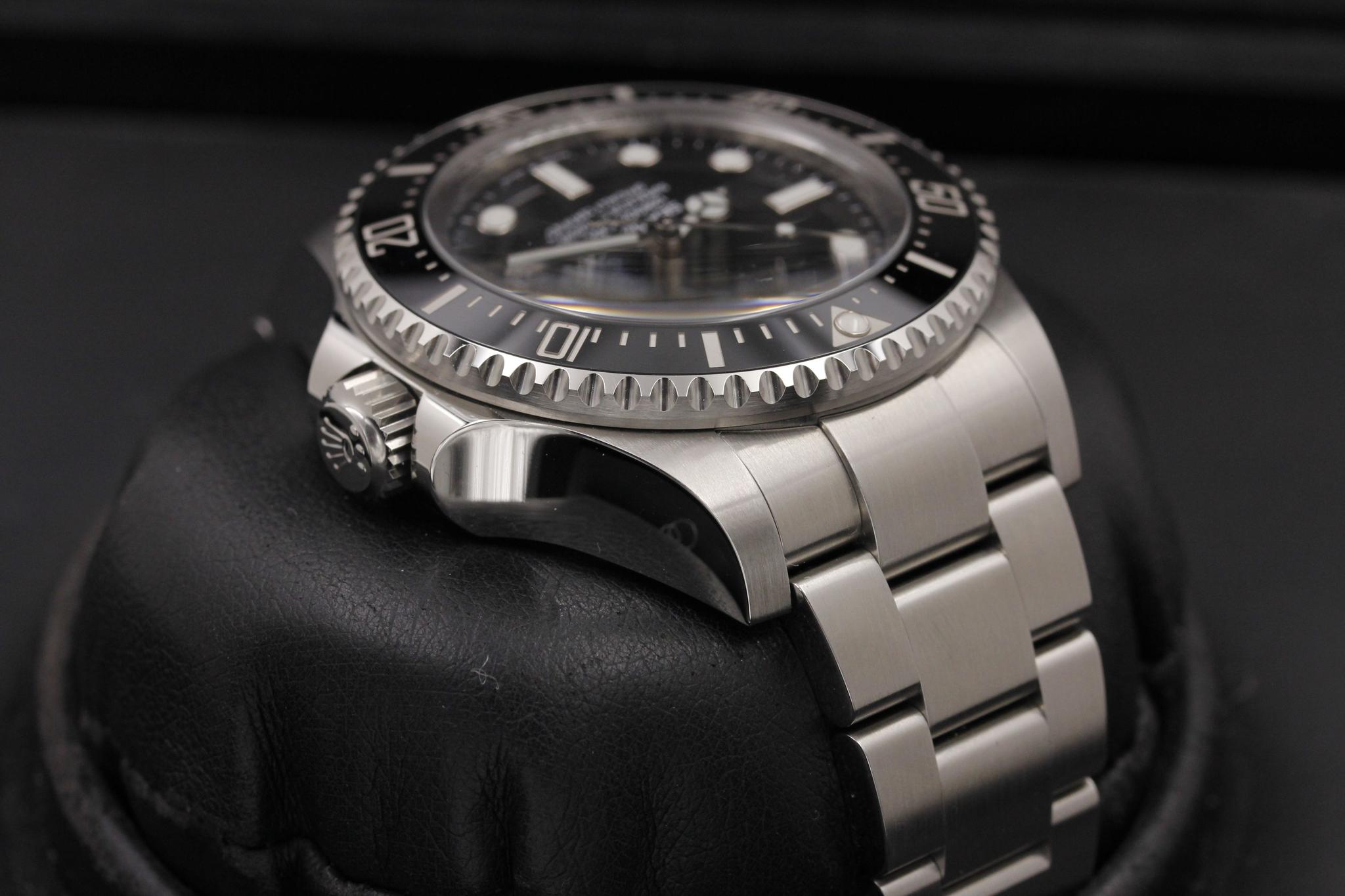Watch Image 4