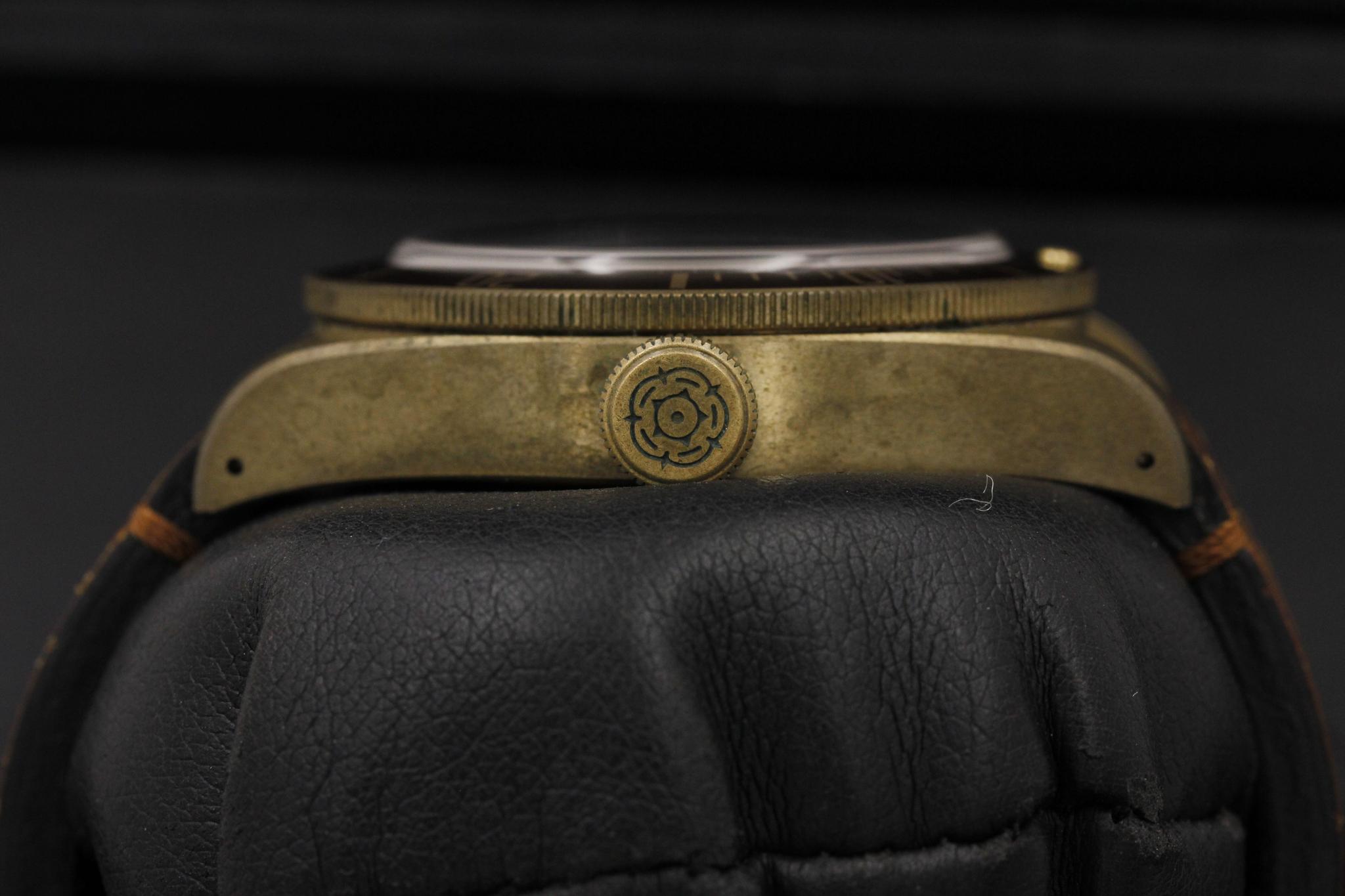 Watch Image 3