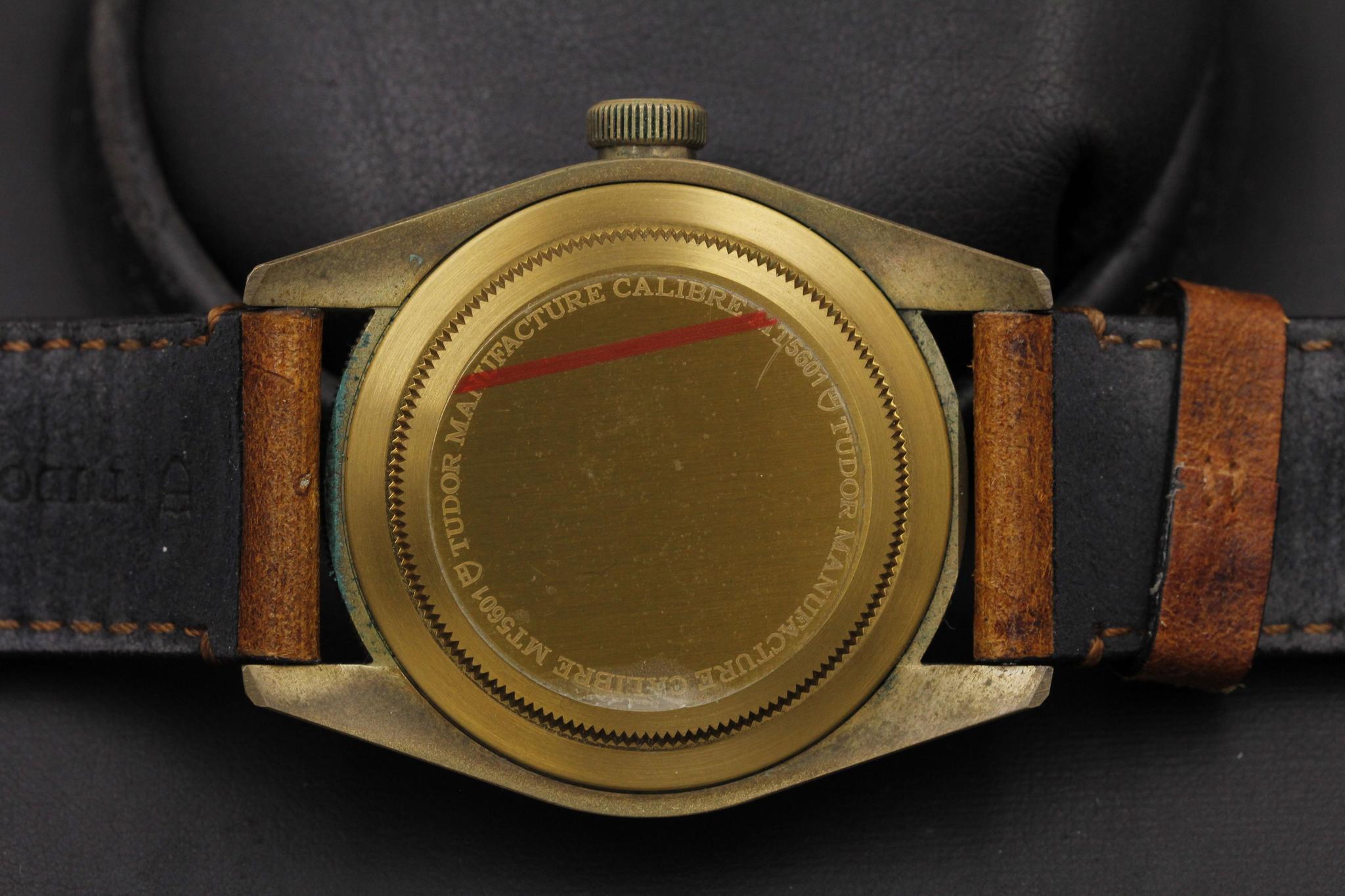 Watch Image 7