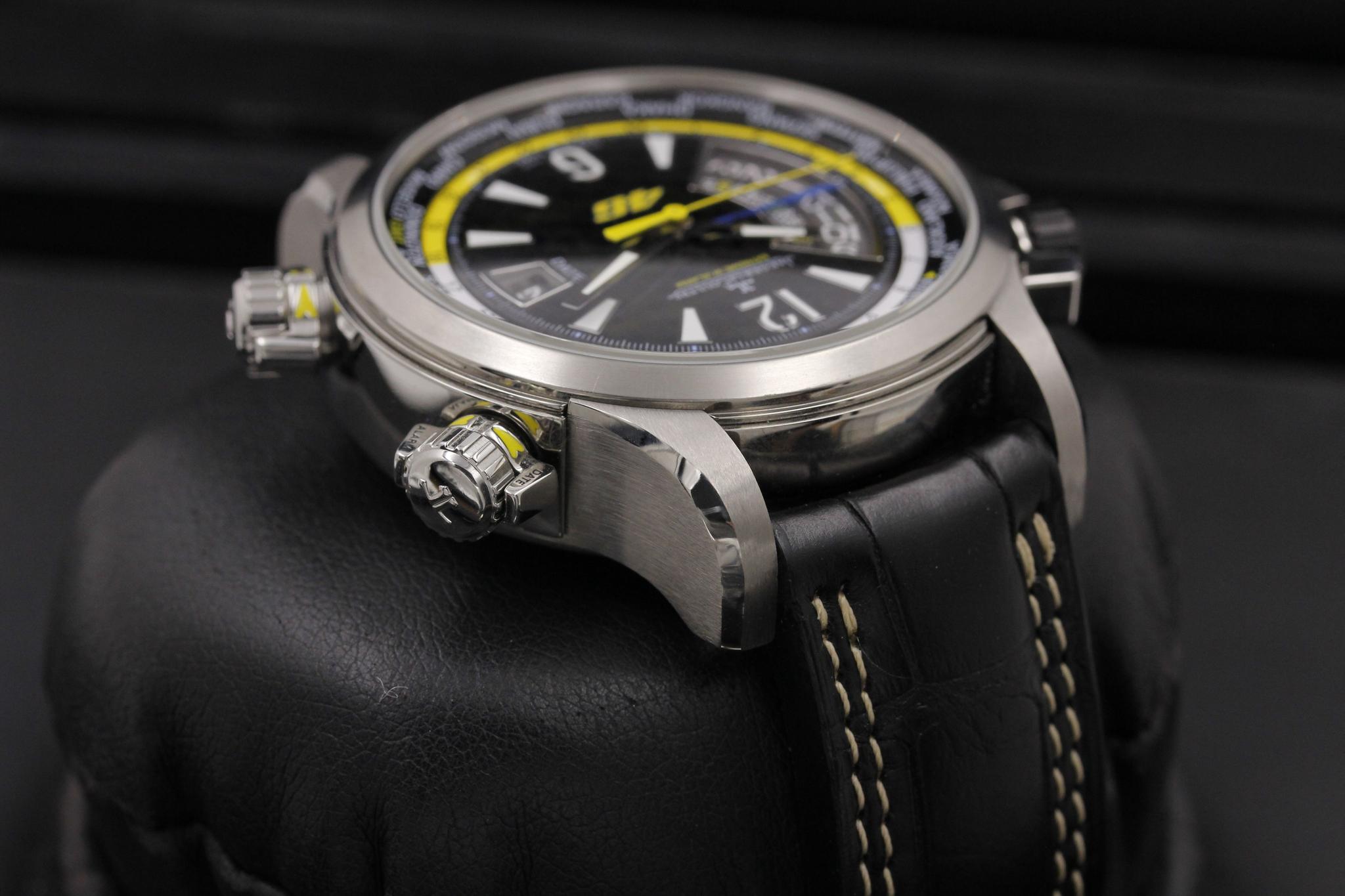 Watch Image 4