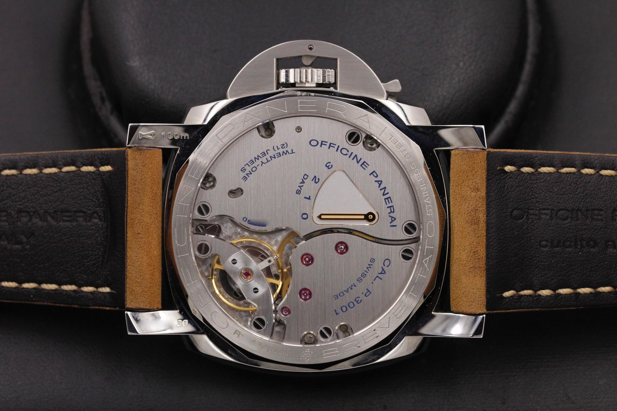 Watch Image 7