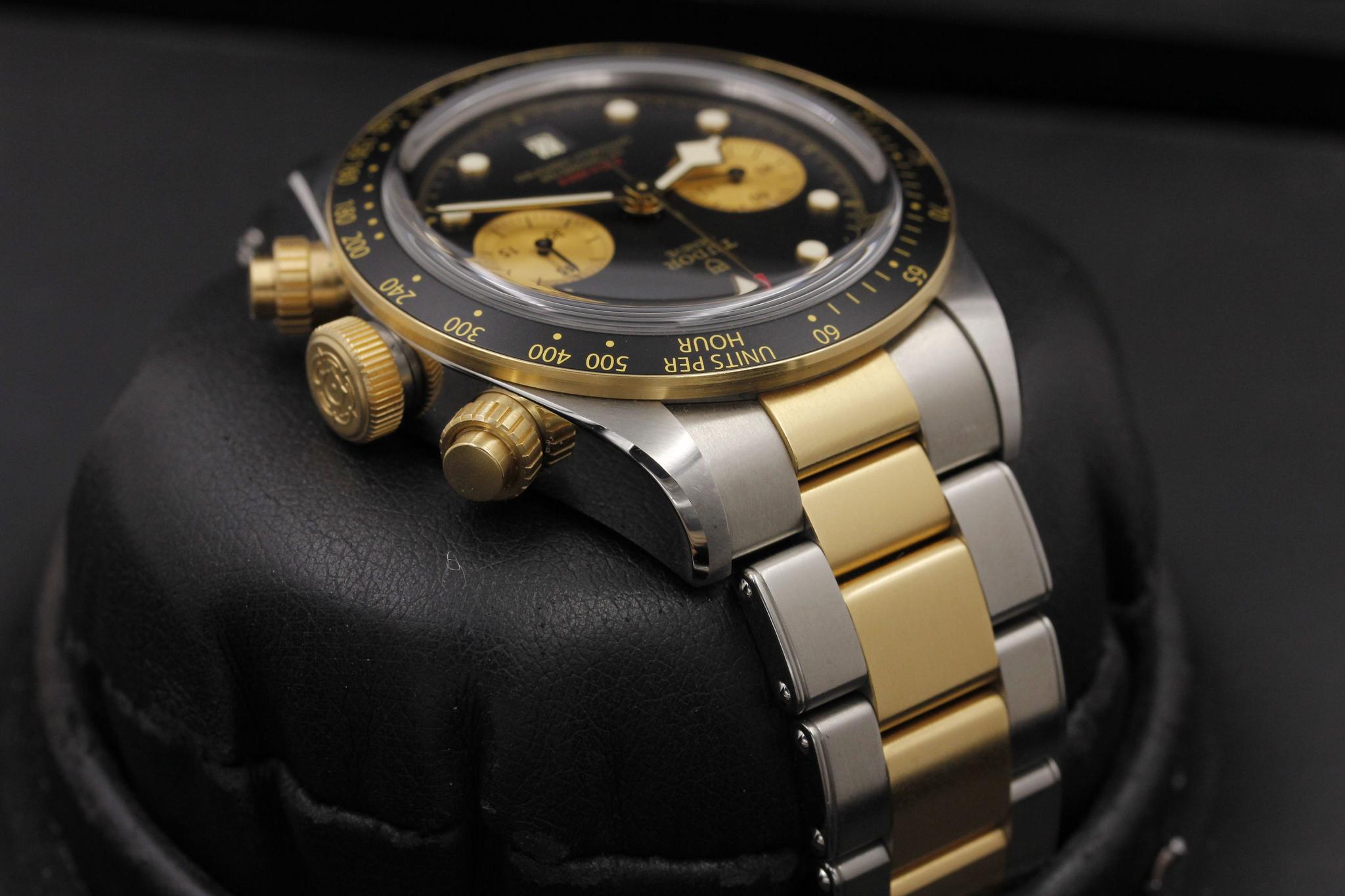 Watch Image 4