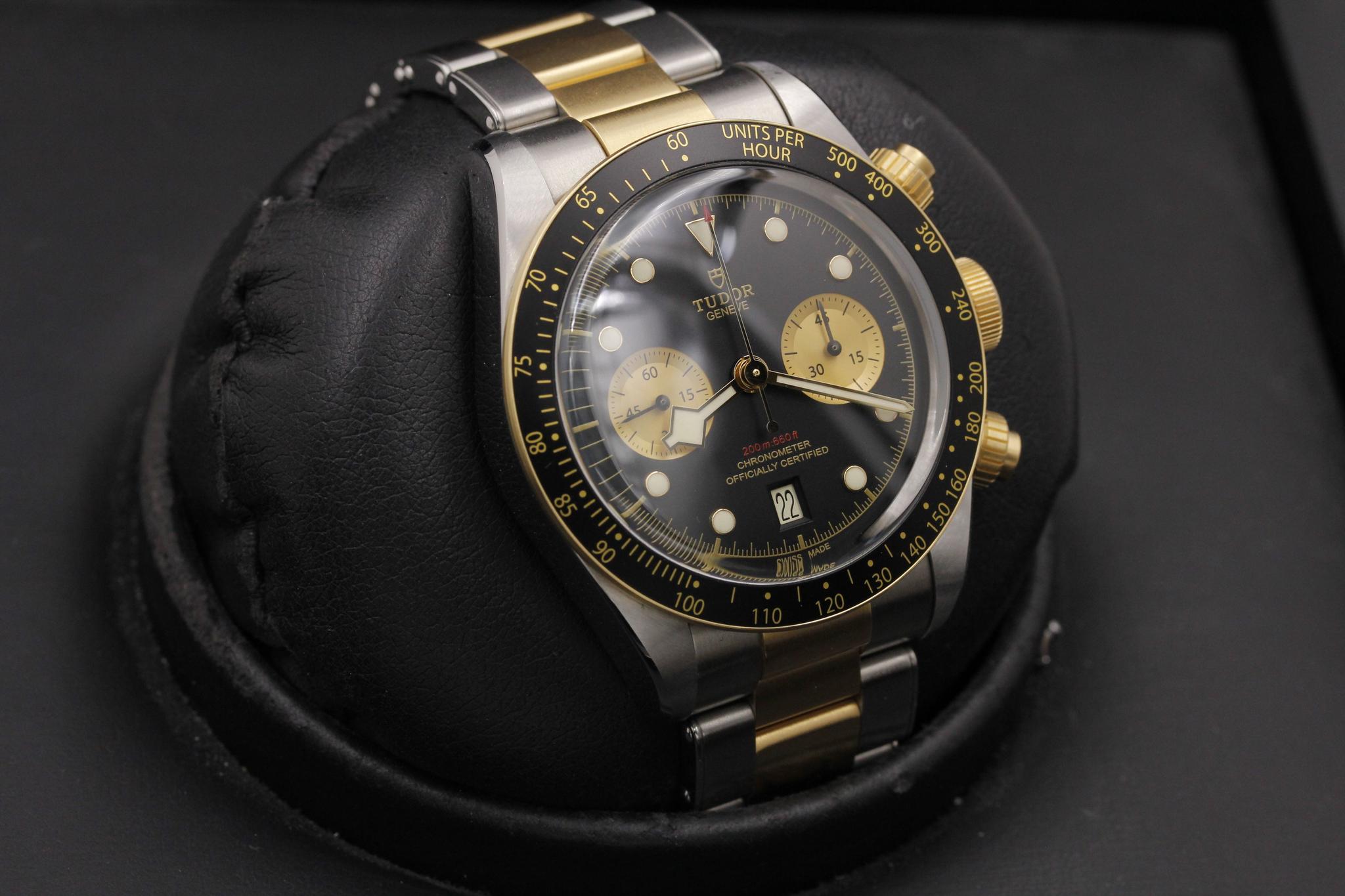 Watch Image 10