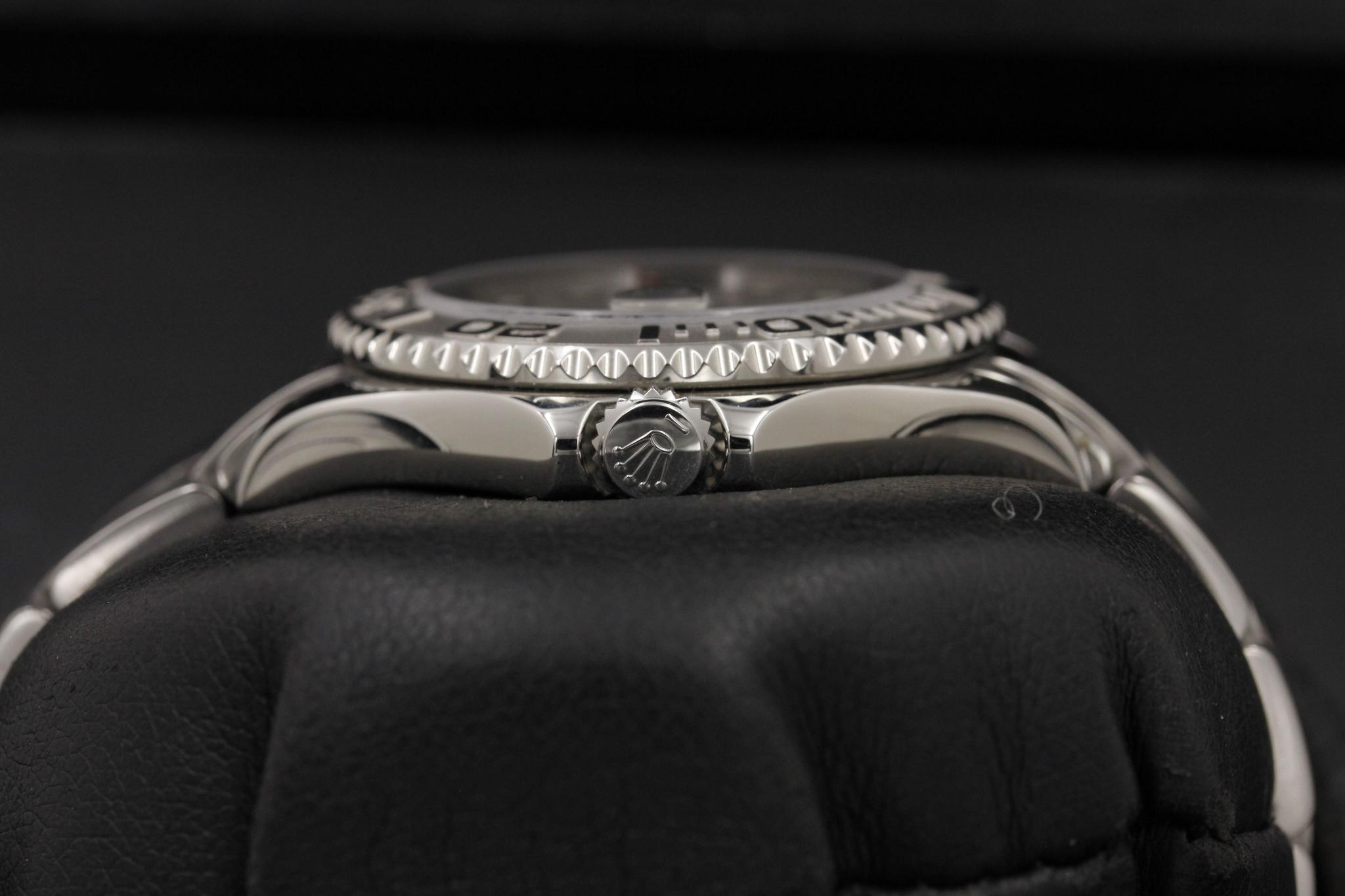 Watch Image 3