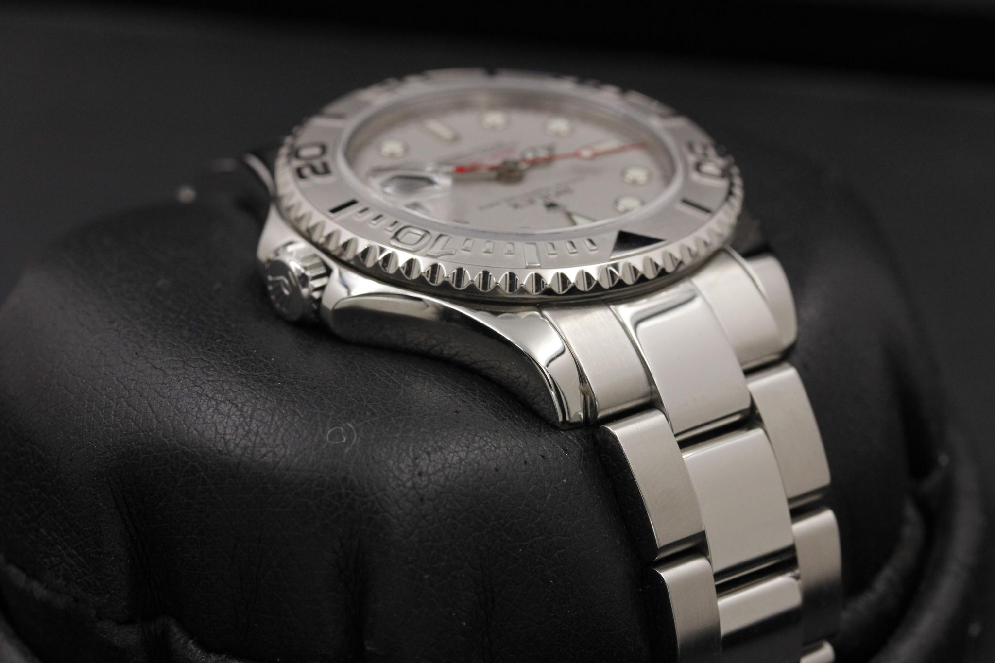 Watch Image 4