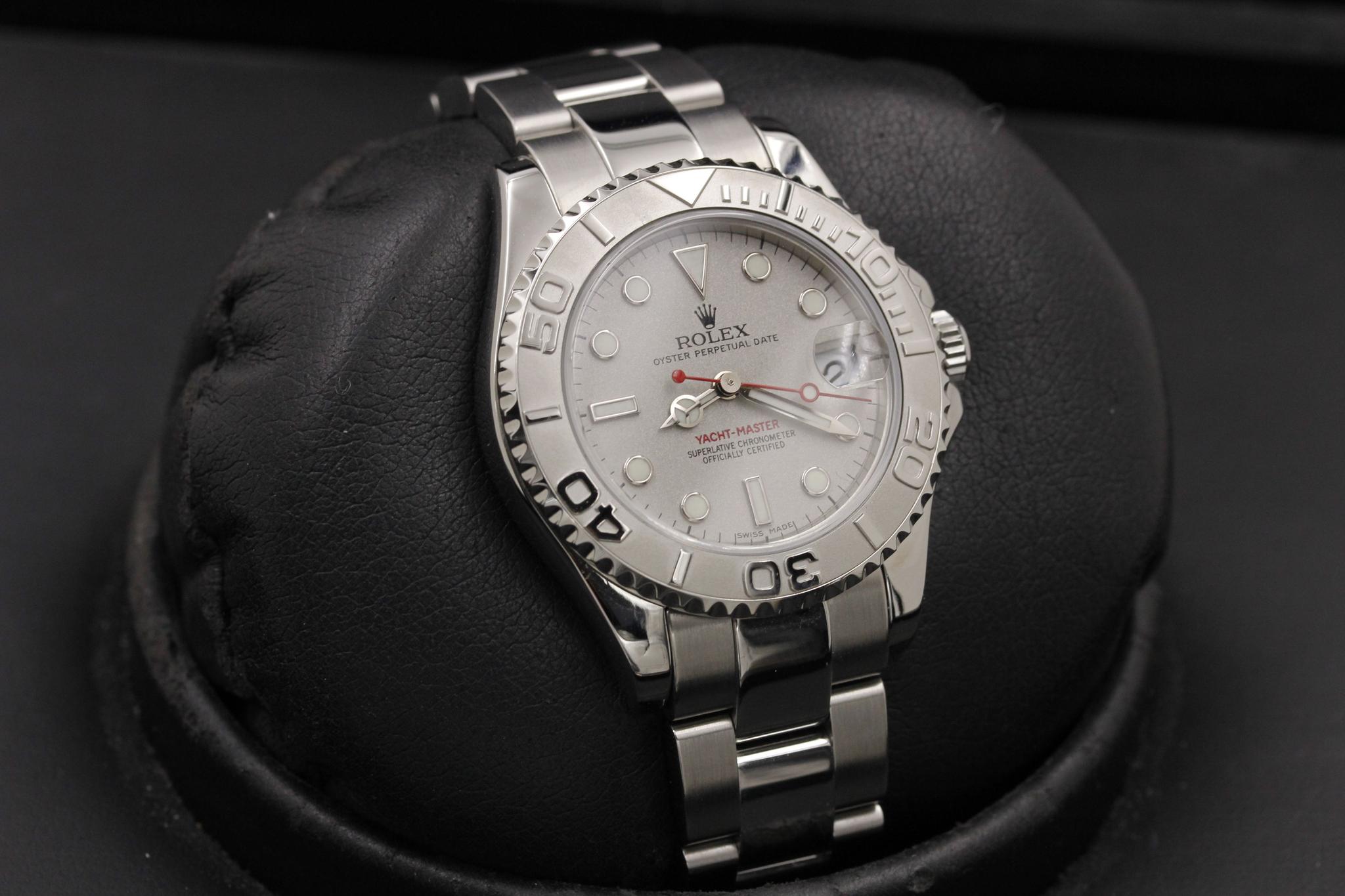 Watch Image 11