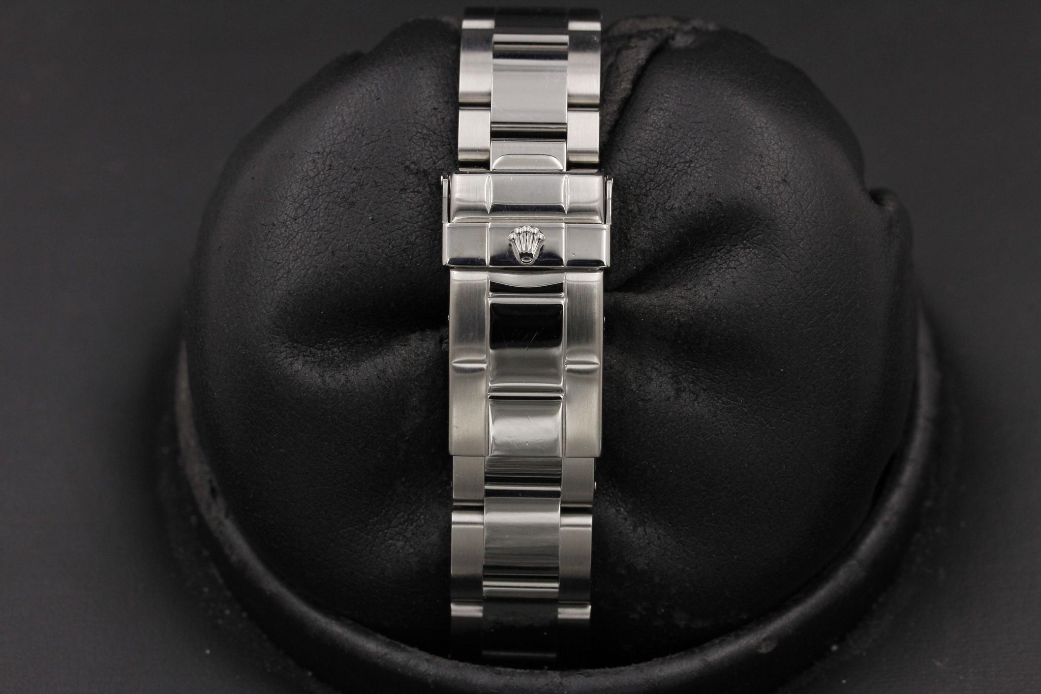 Watch Image 8