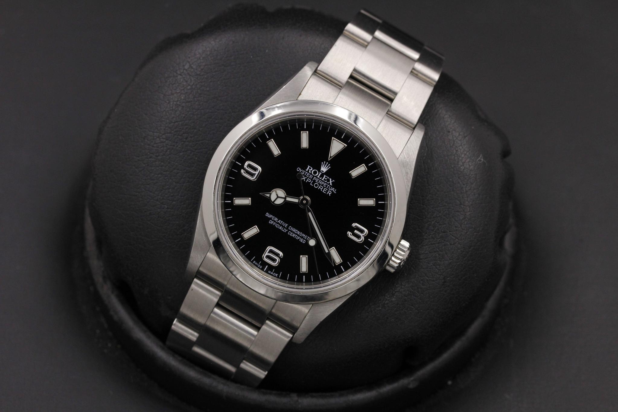 Watch Image 10