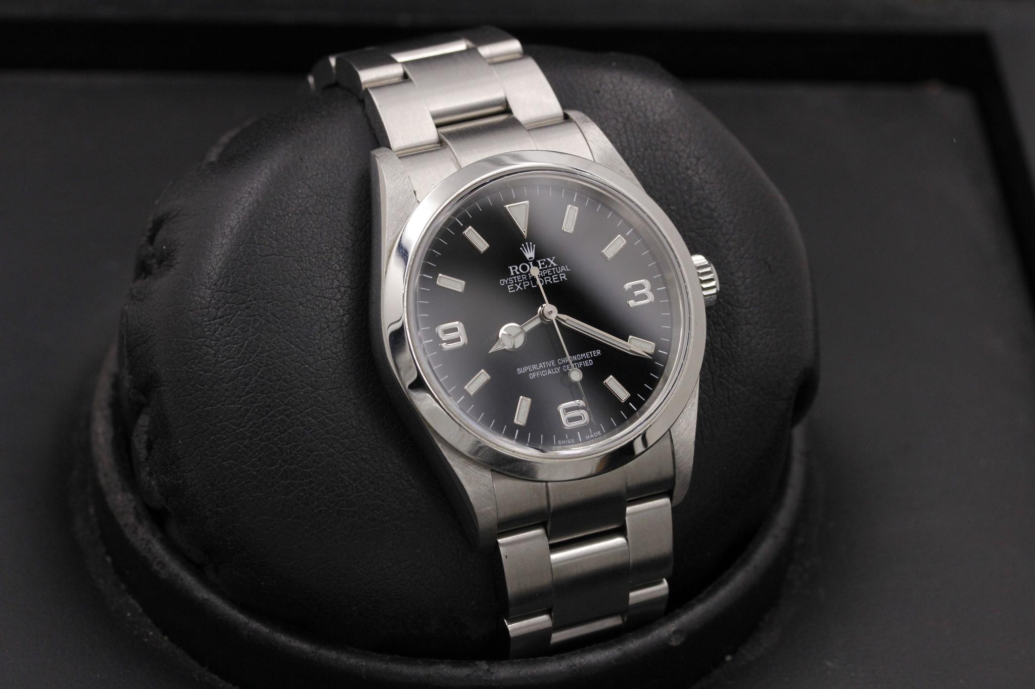 Watch Image 11