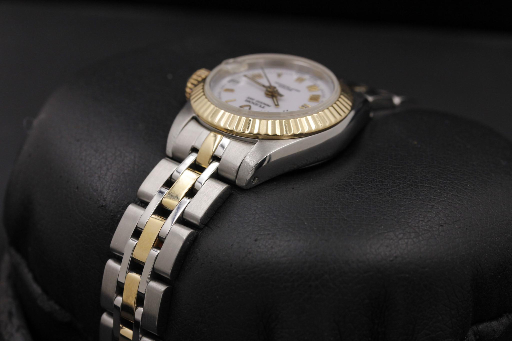 Watch Image 5