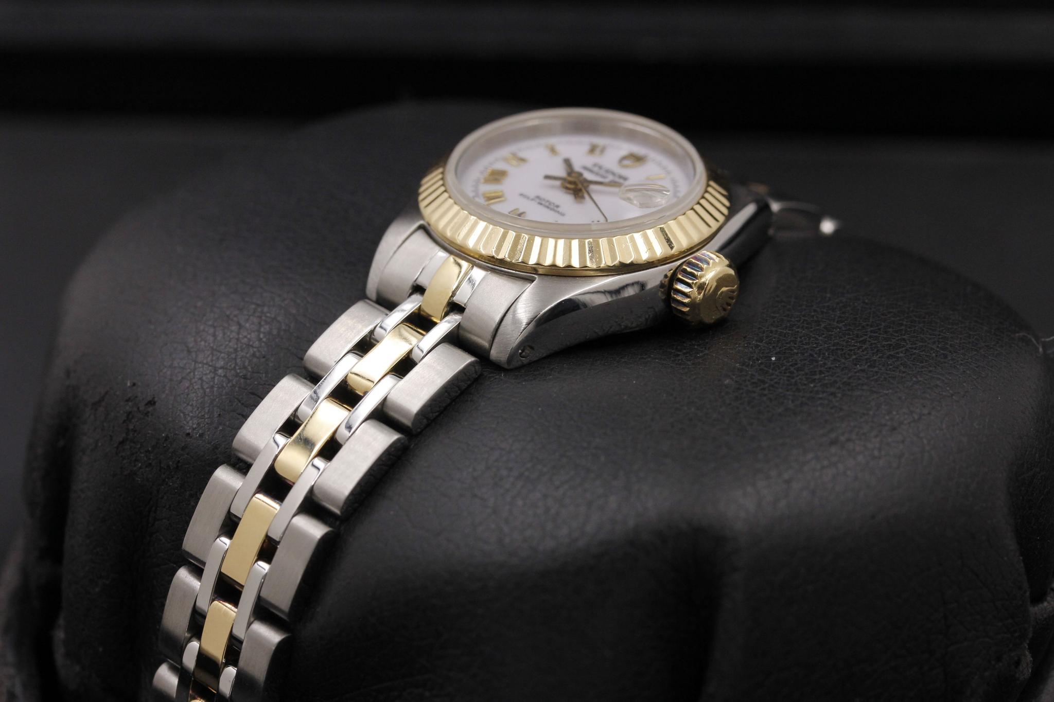 Watch Image 2