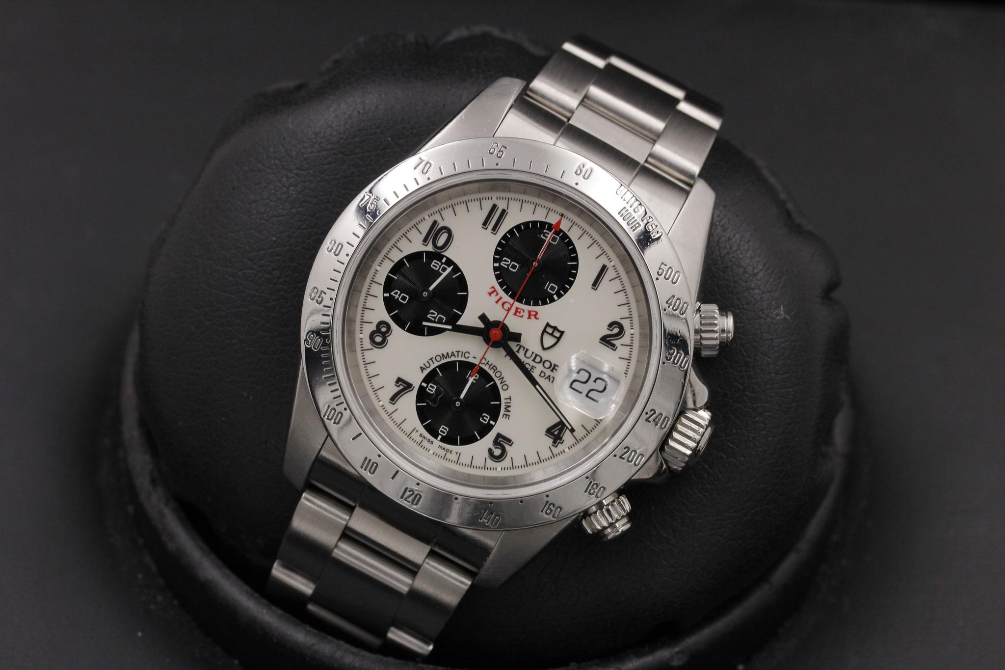 Watch Image 10