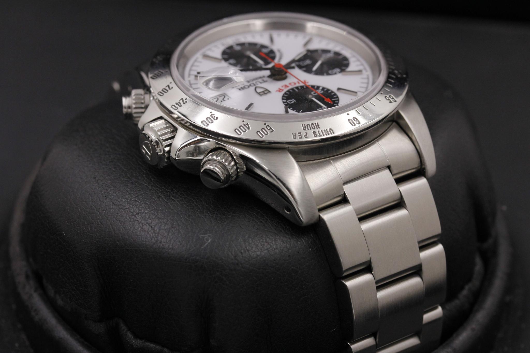 Watch Image 4