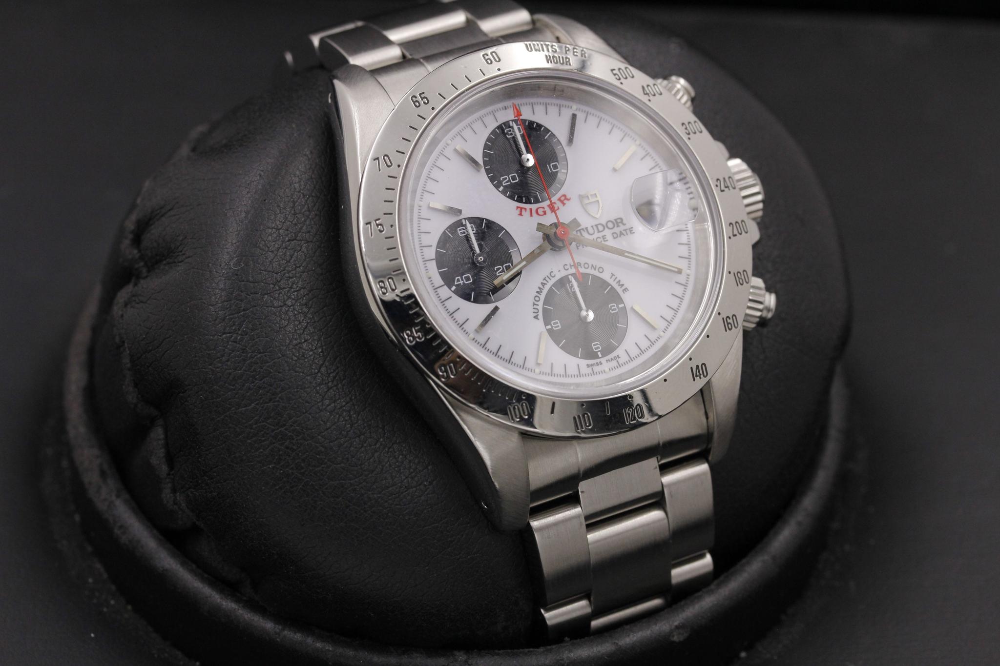 Watch Image 11