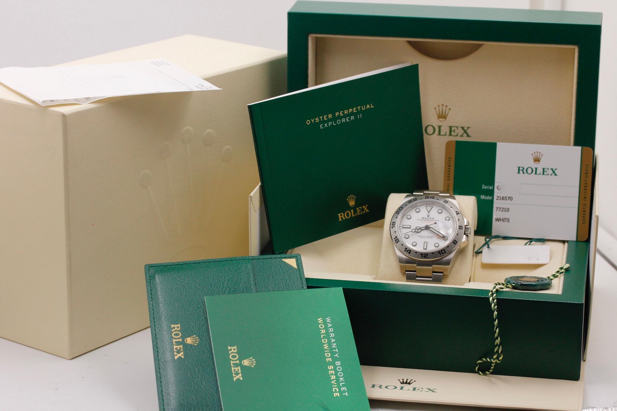 Watch Image 10