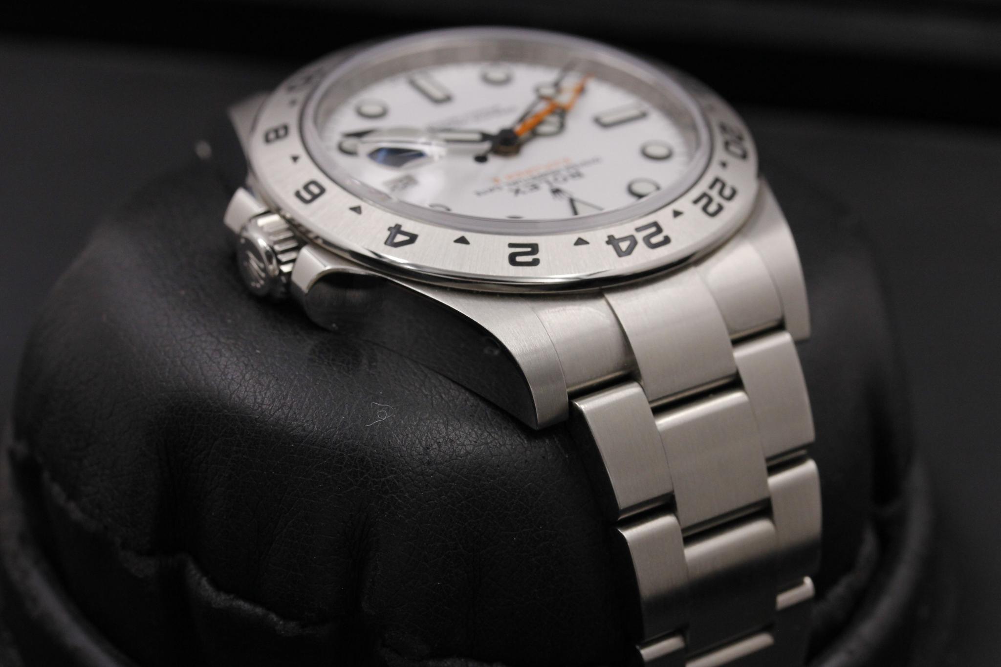 Watch Image 4