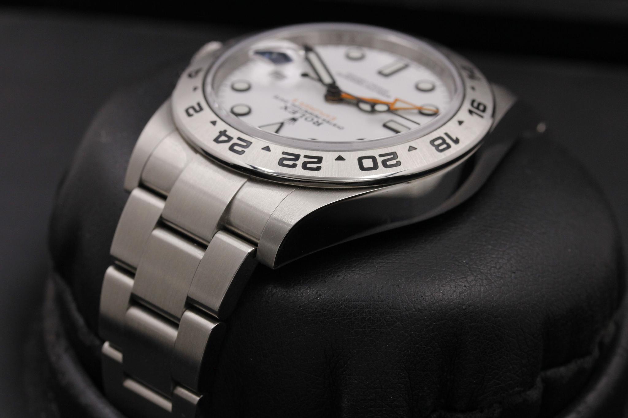 Watch Image 6