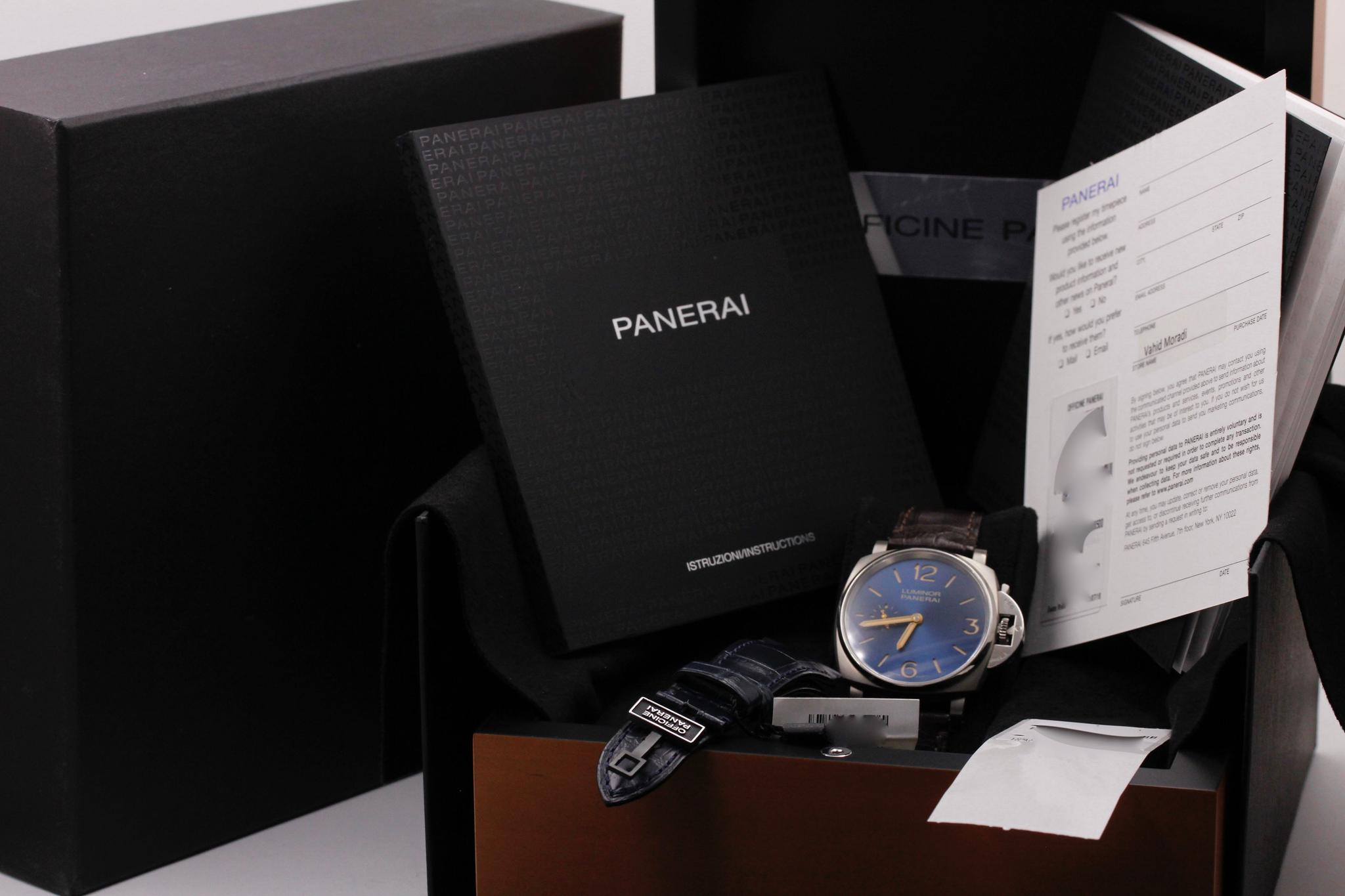 Watch Image 12
