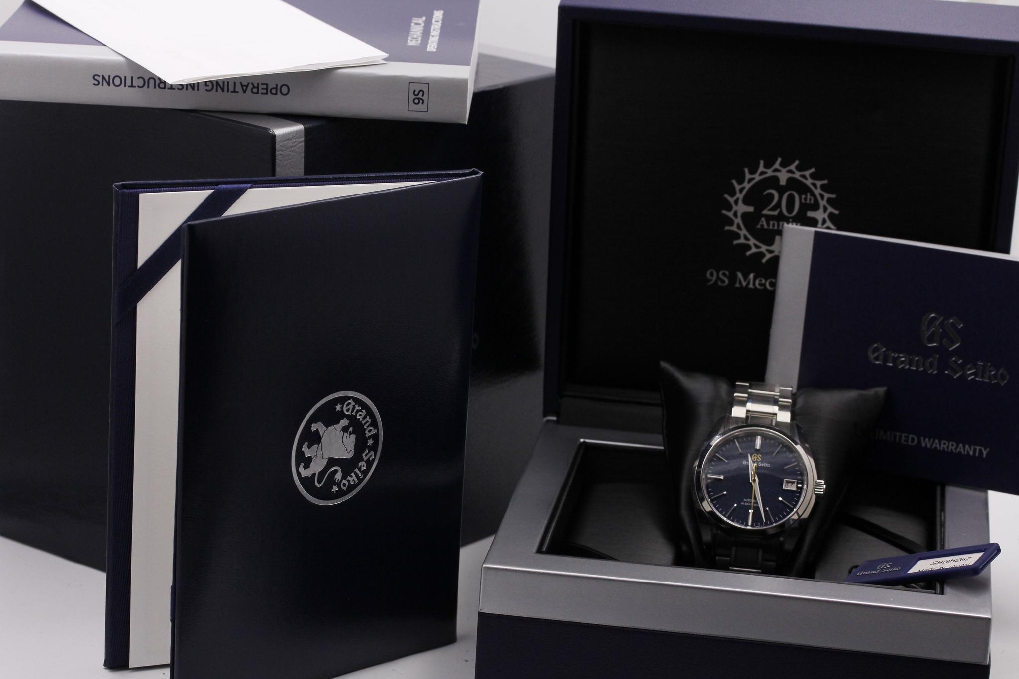 Watch Image 11