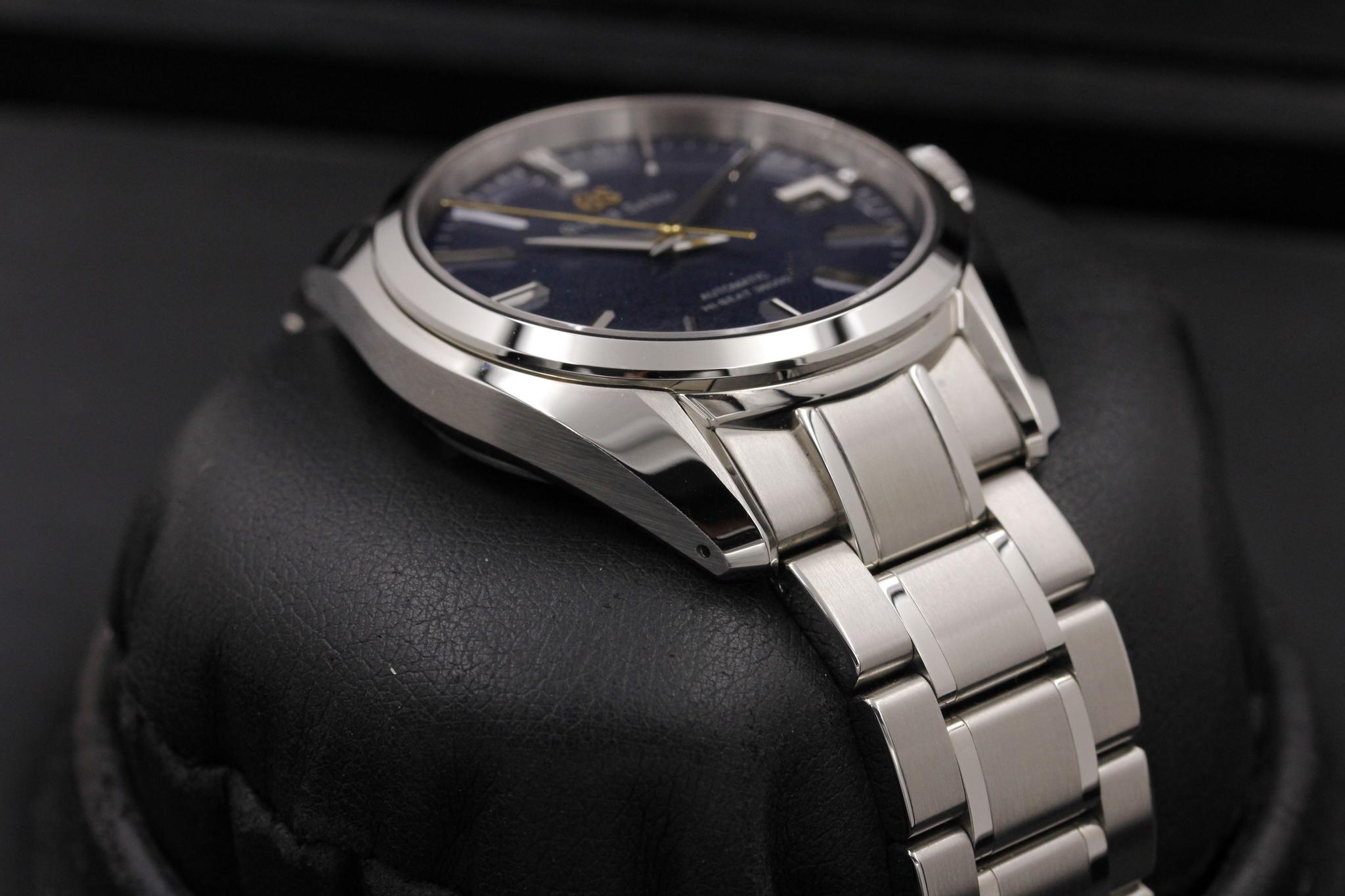 Watch Image 6