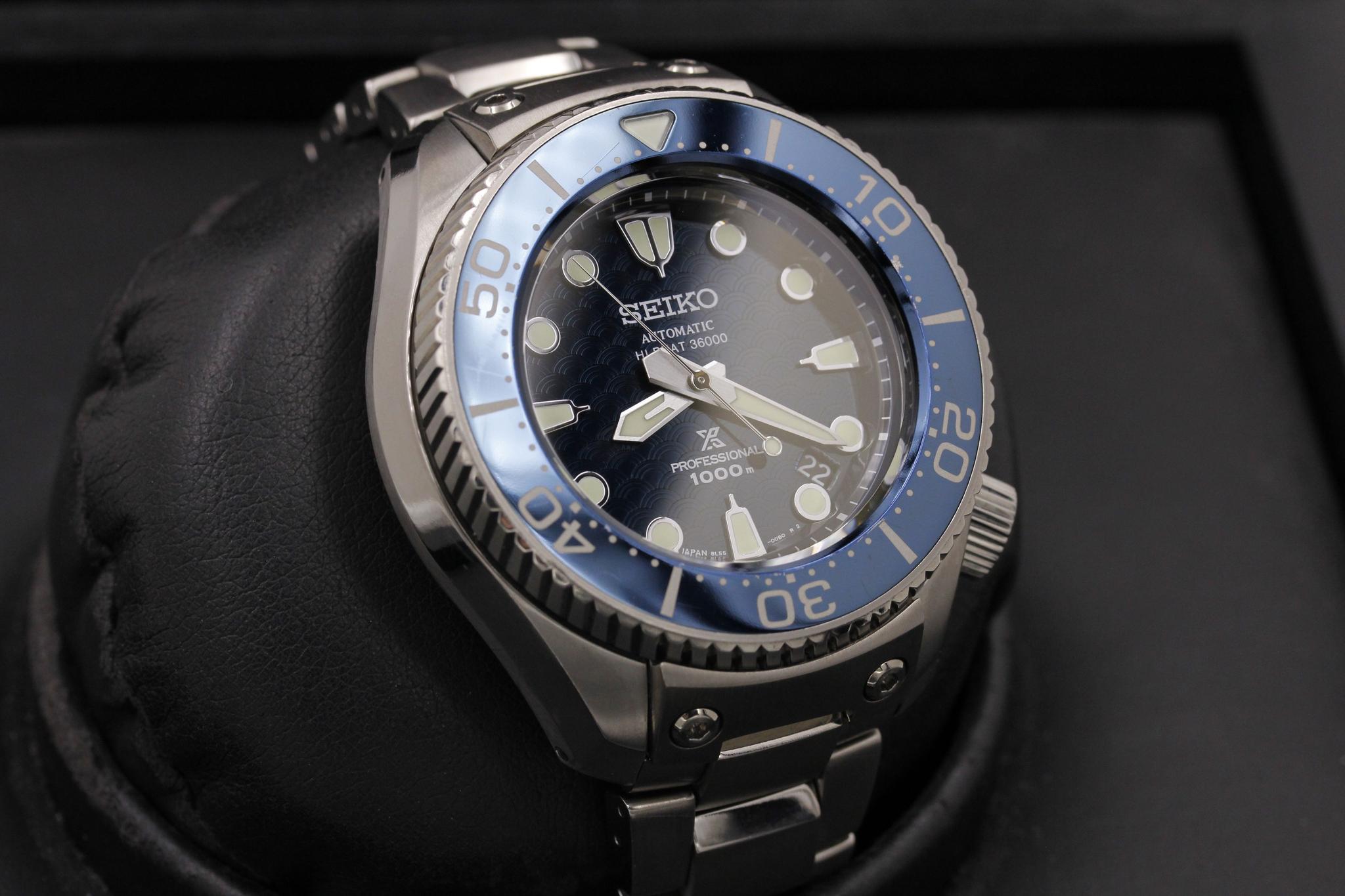 Watch Image 10