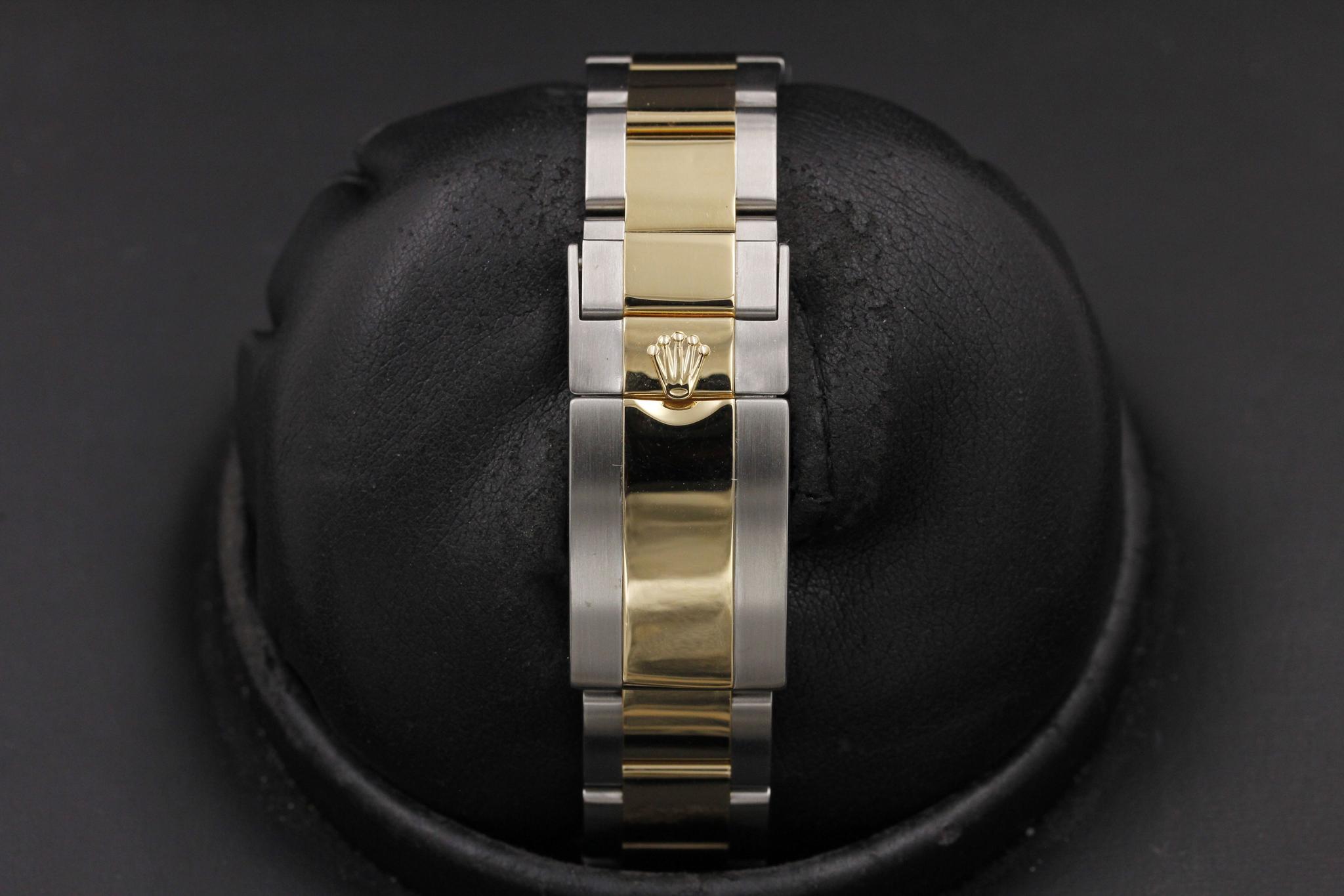 Watch Image 8