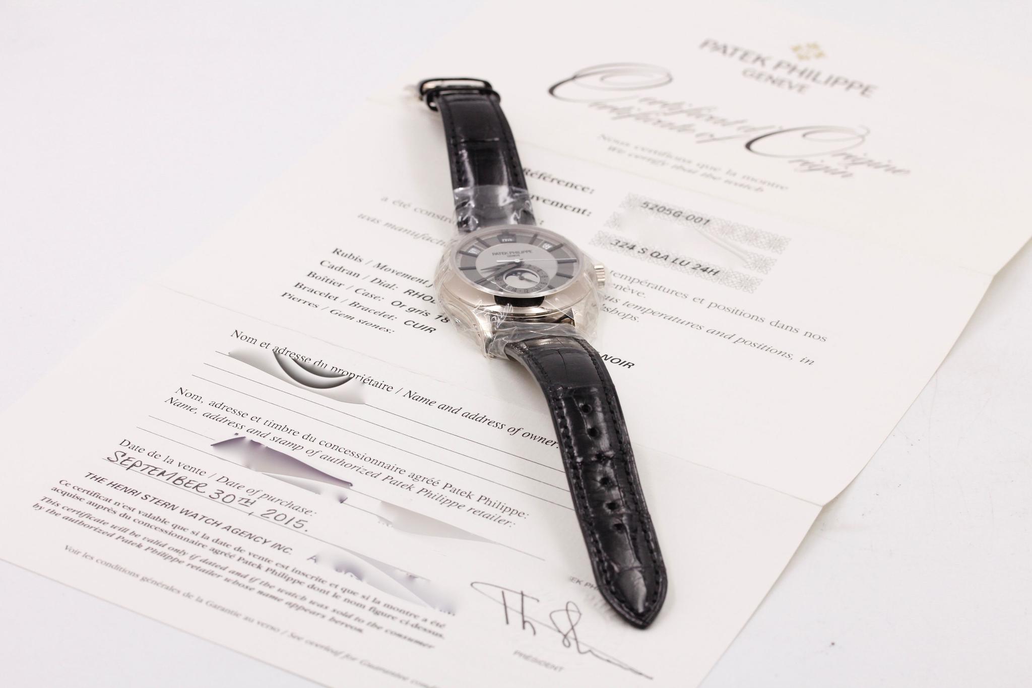 Watch Image 12