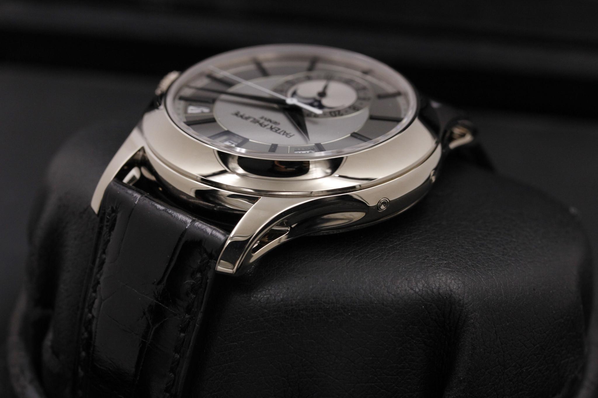 Watch Image 5